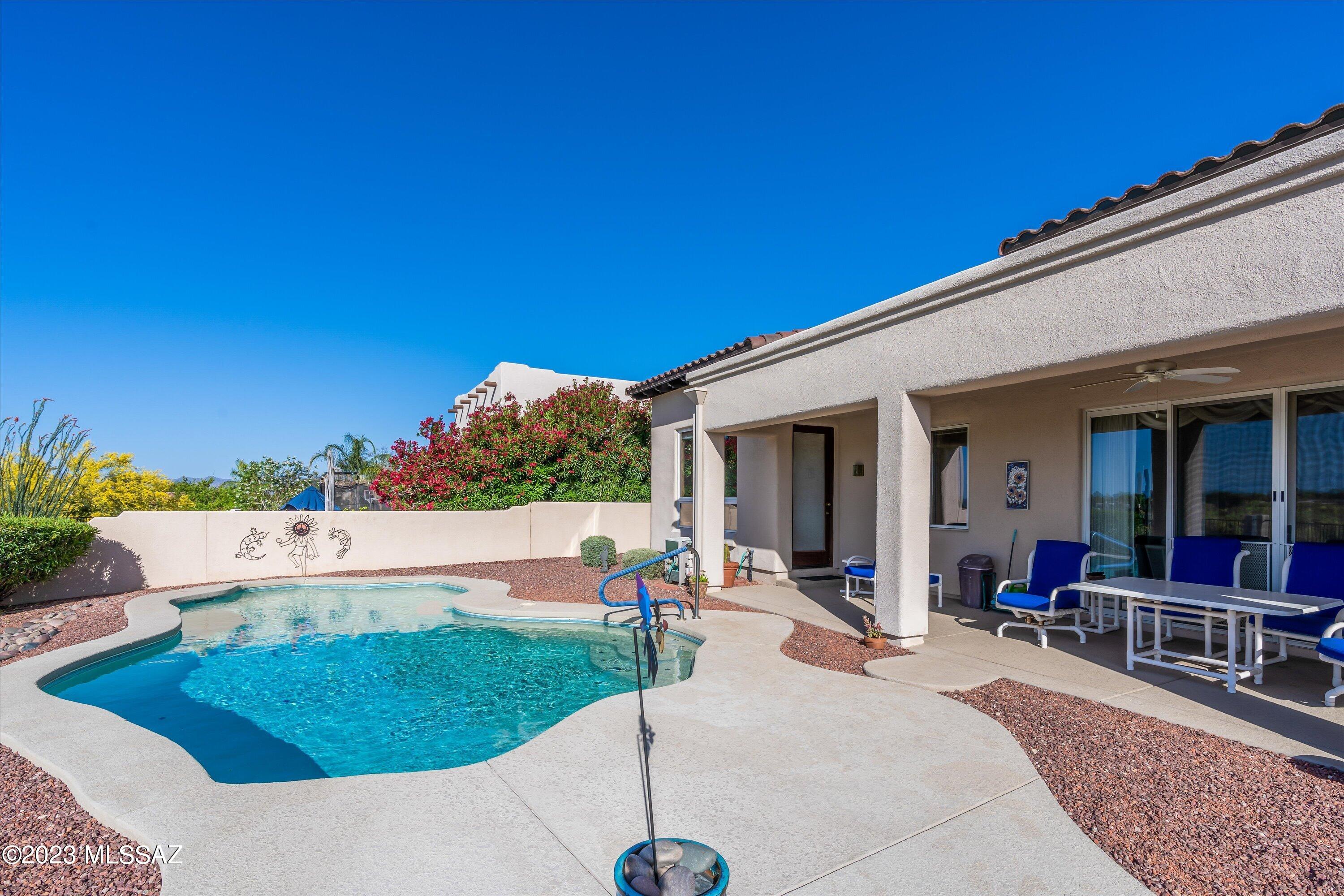 6738 N Shadow Run Drive