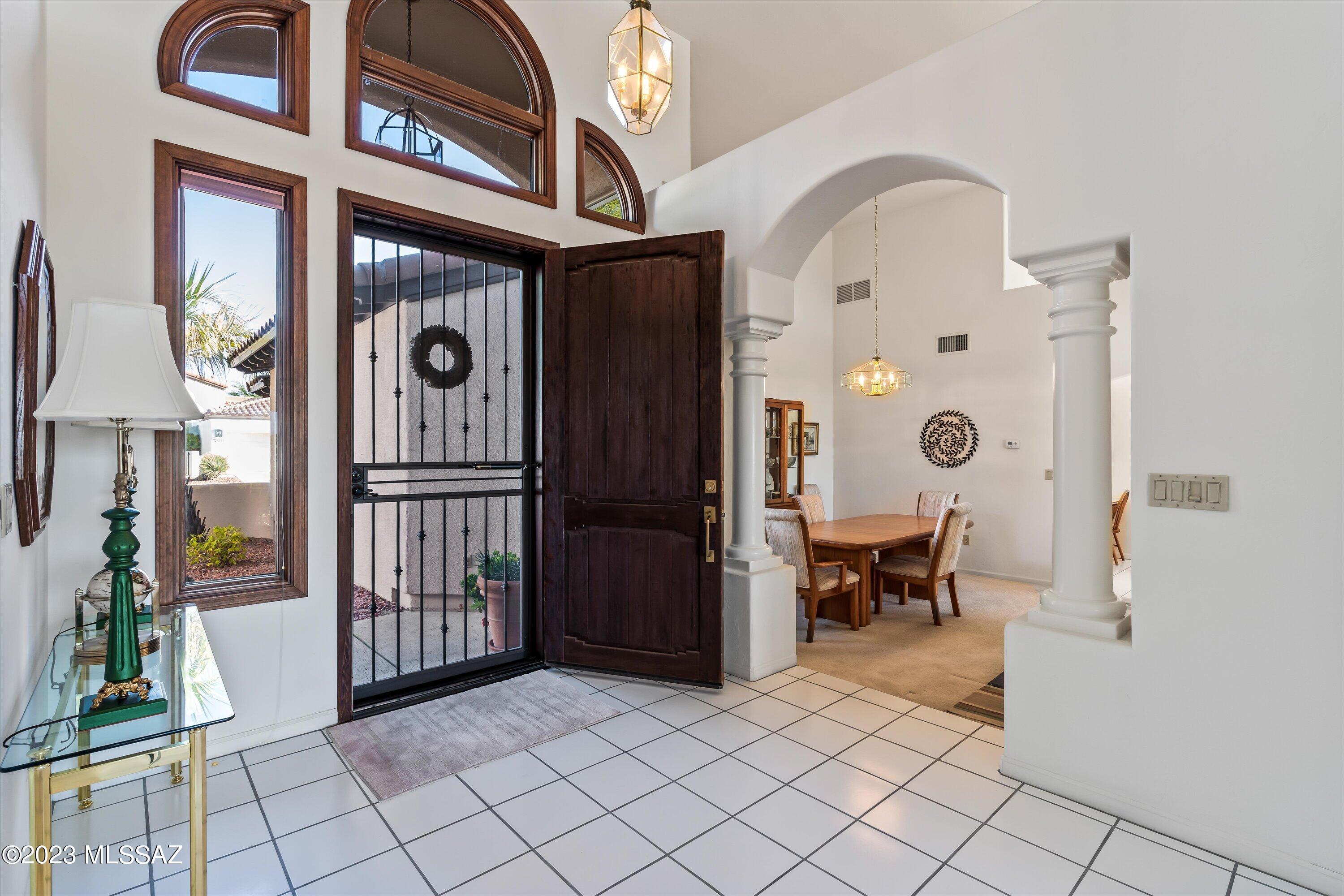 6738 N Shadow Run Drive