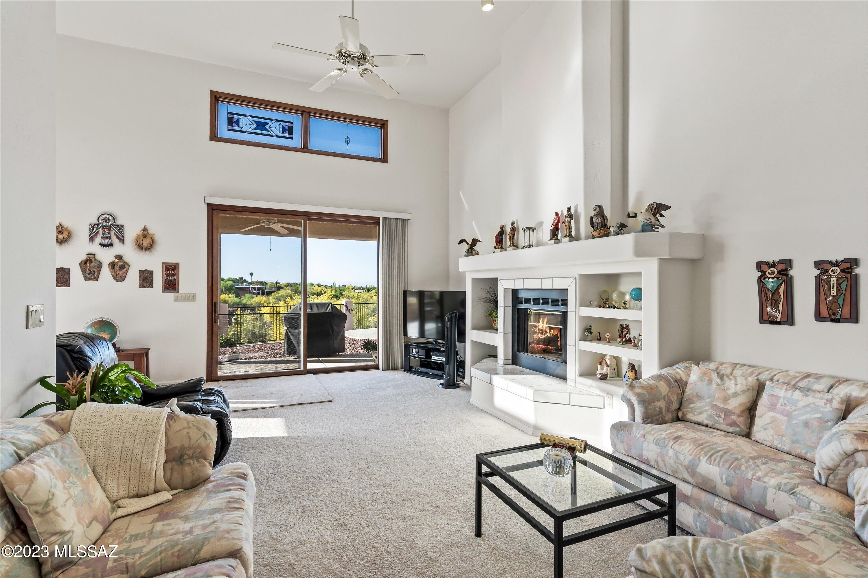 6738 N Shadow Run Drive