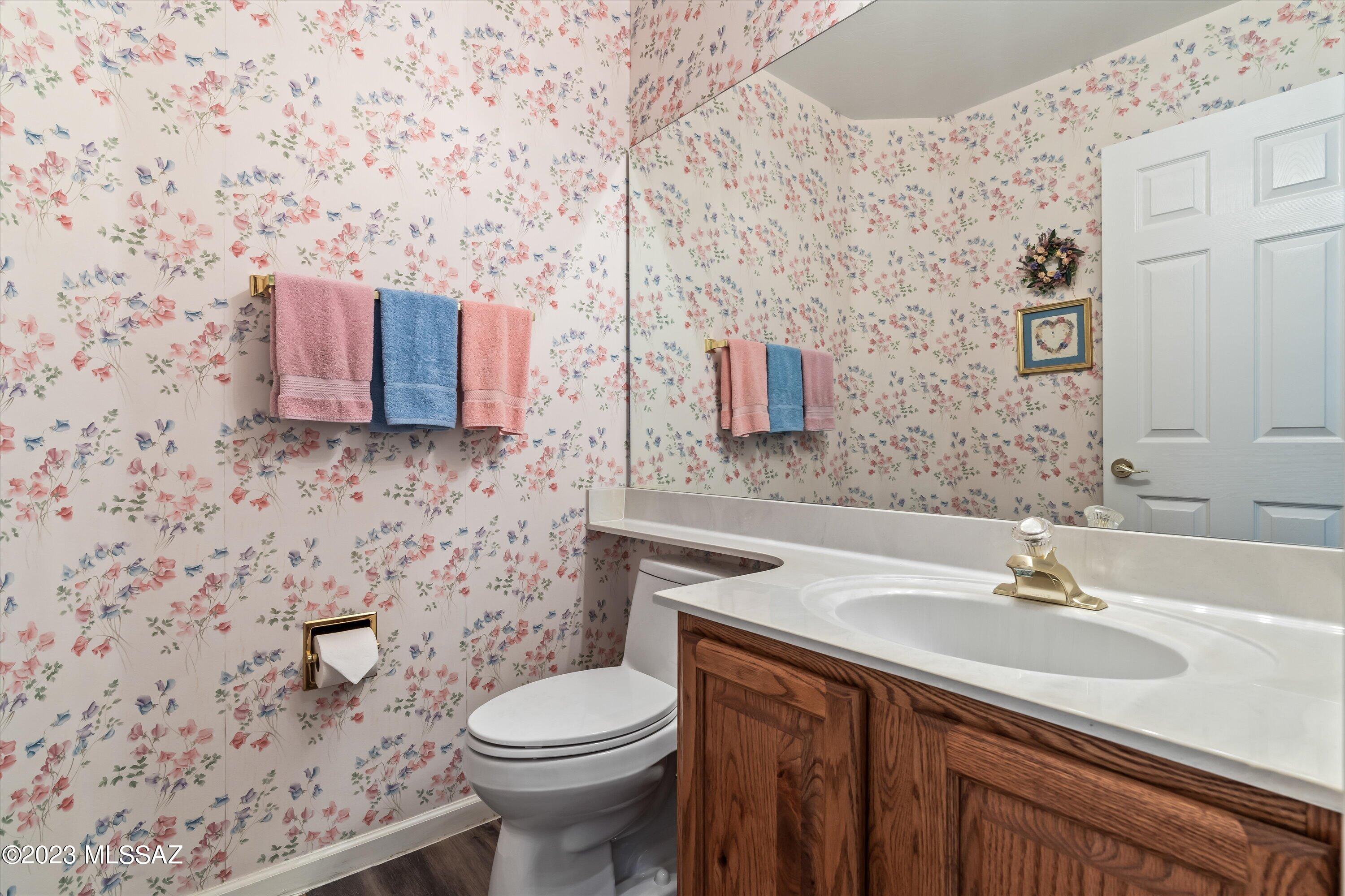 6738 N Shadow Run Drive