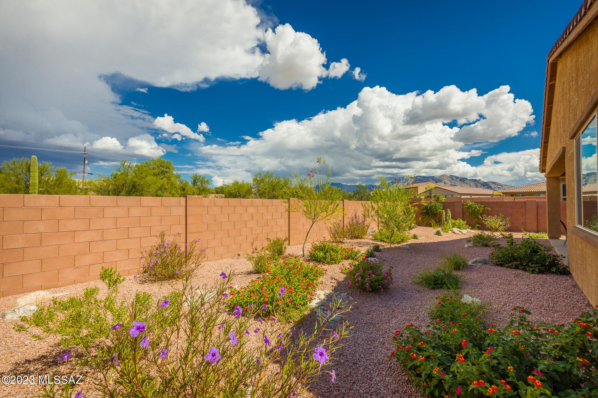 2850 W Shannon Ridge Road