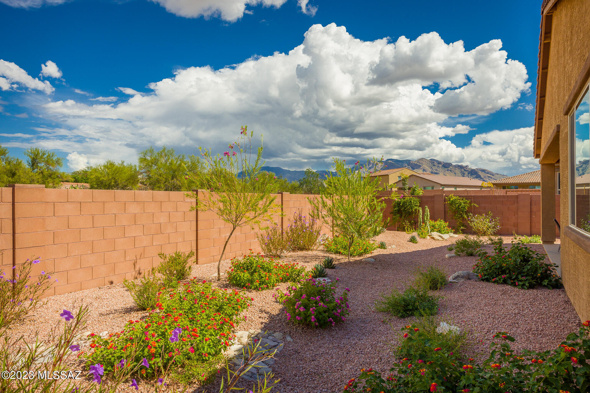 2850 W Shannon Ridge Road