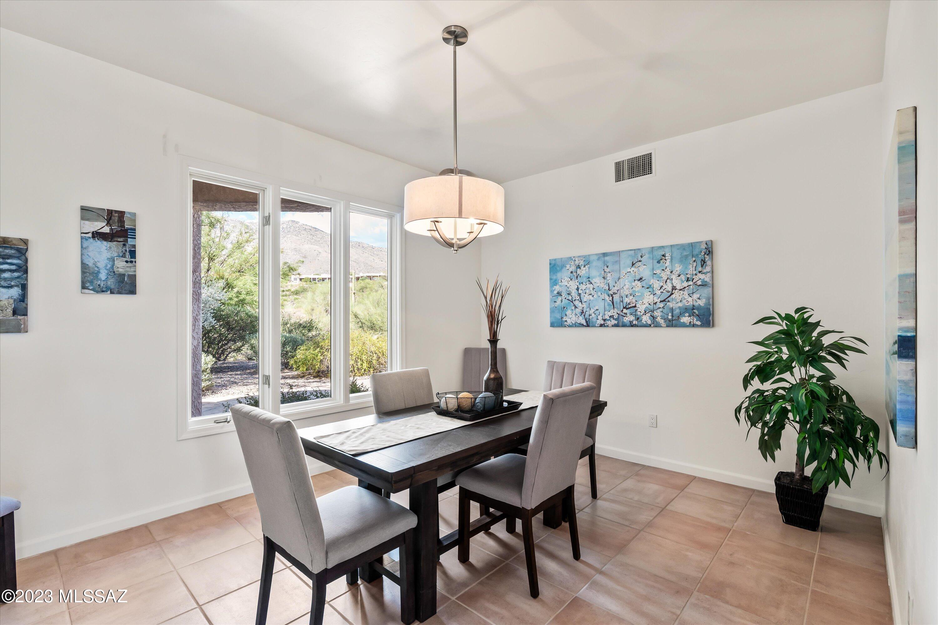 5720 E Placita La Gracias