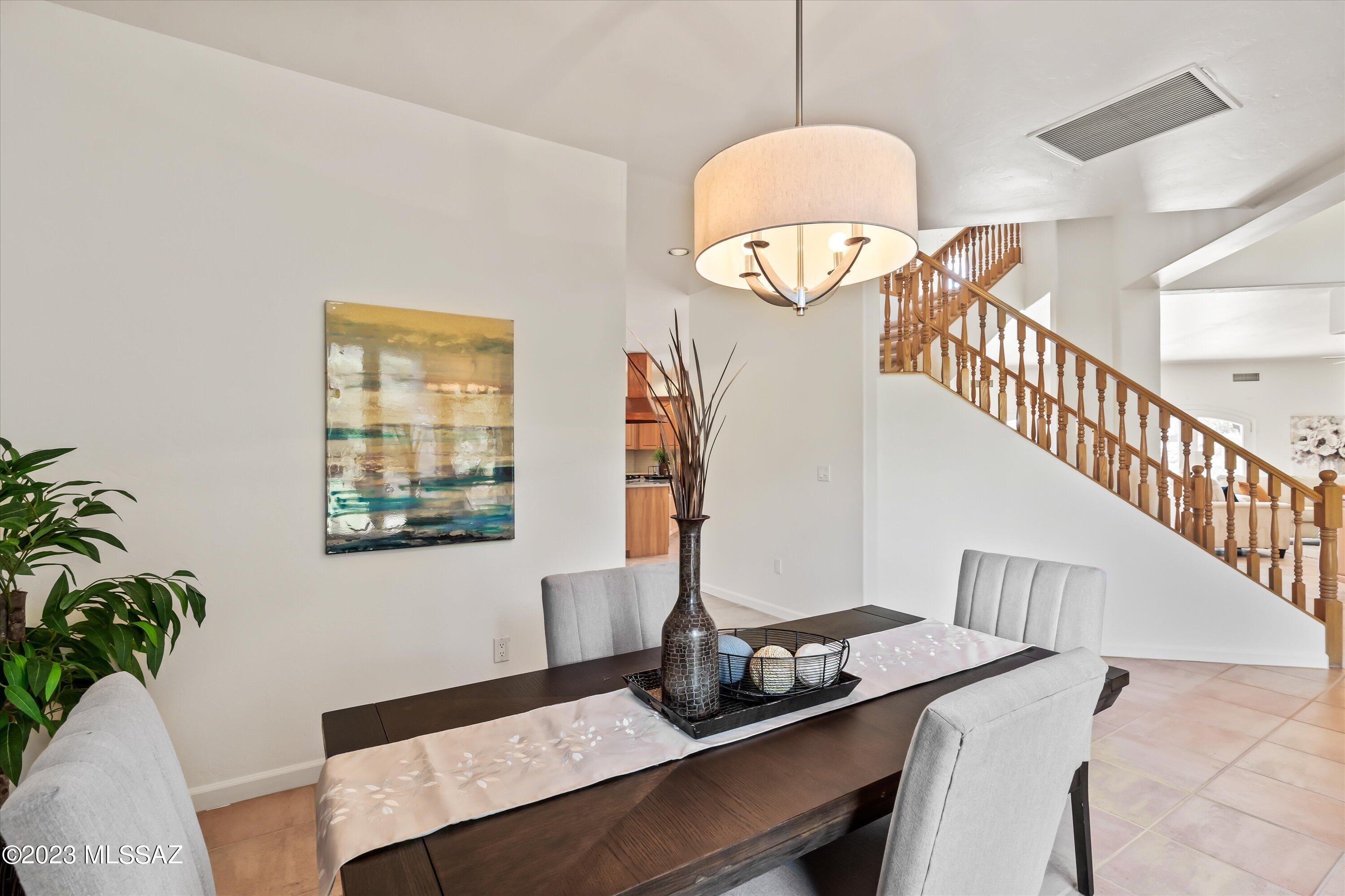 5720 E Placita La Gracias