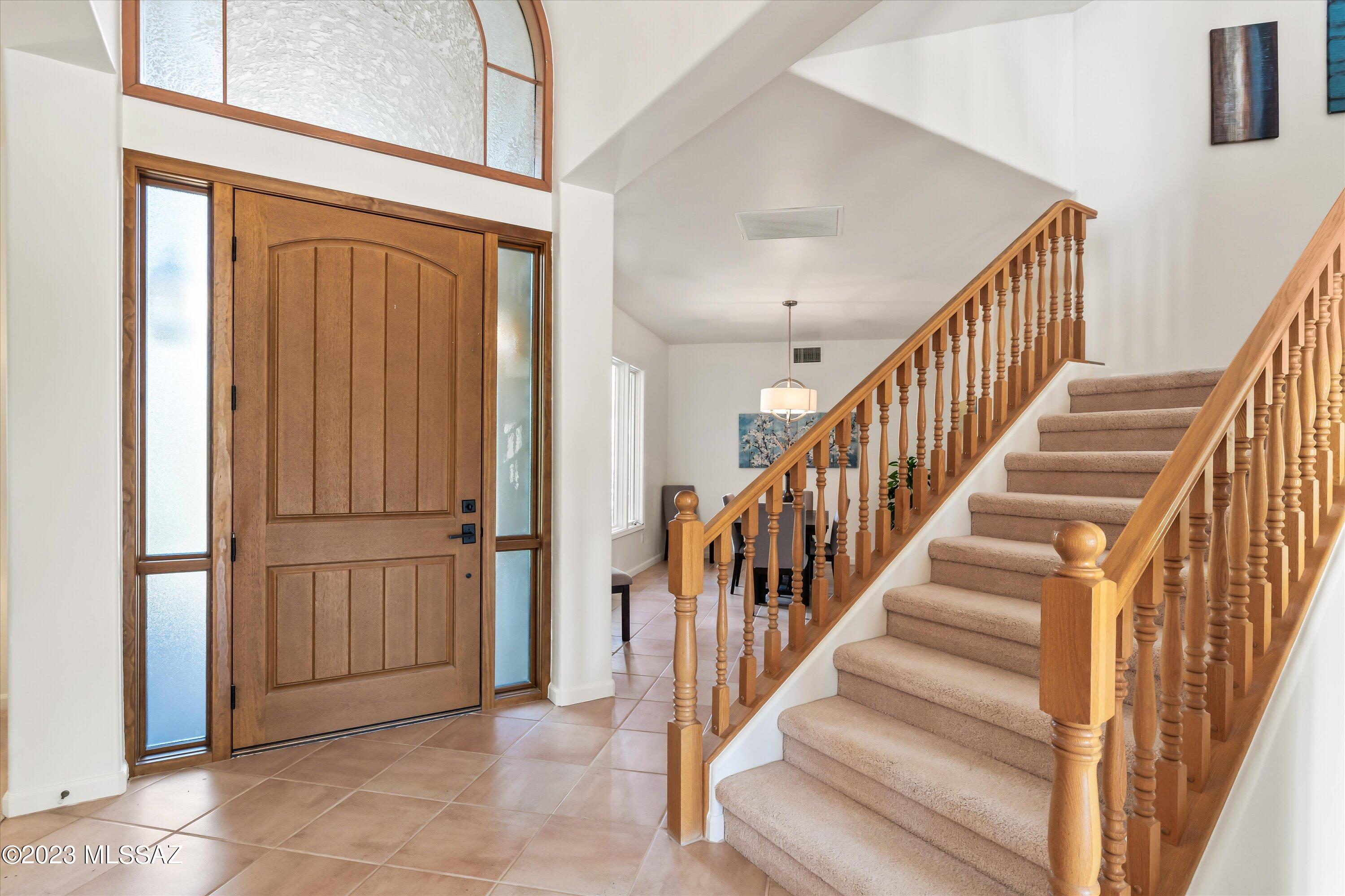 5720 E Placita La Gracias