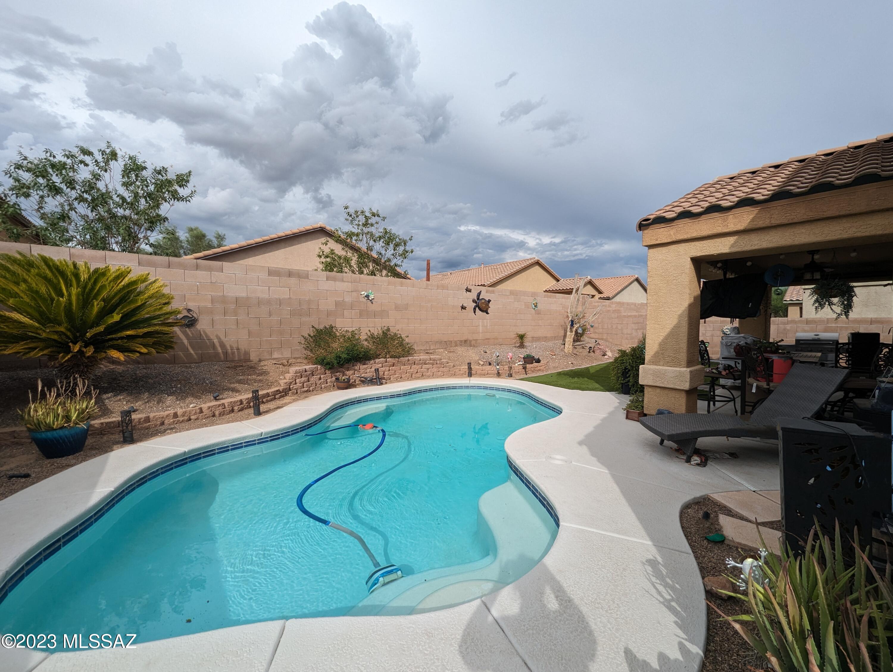 11662 W Stone Hearth Street