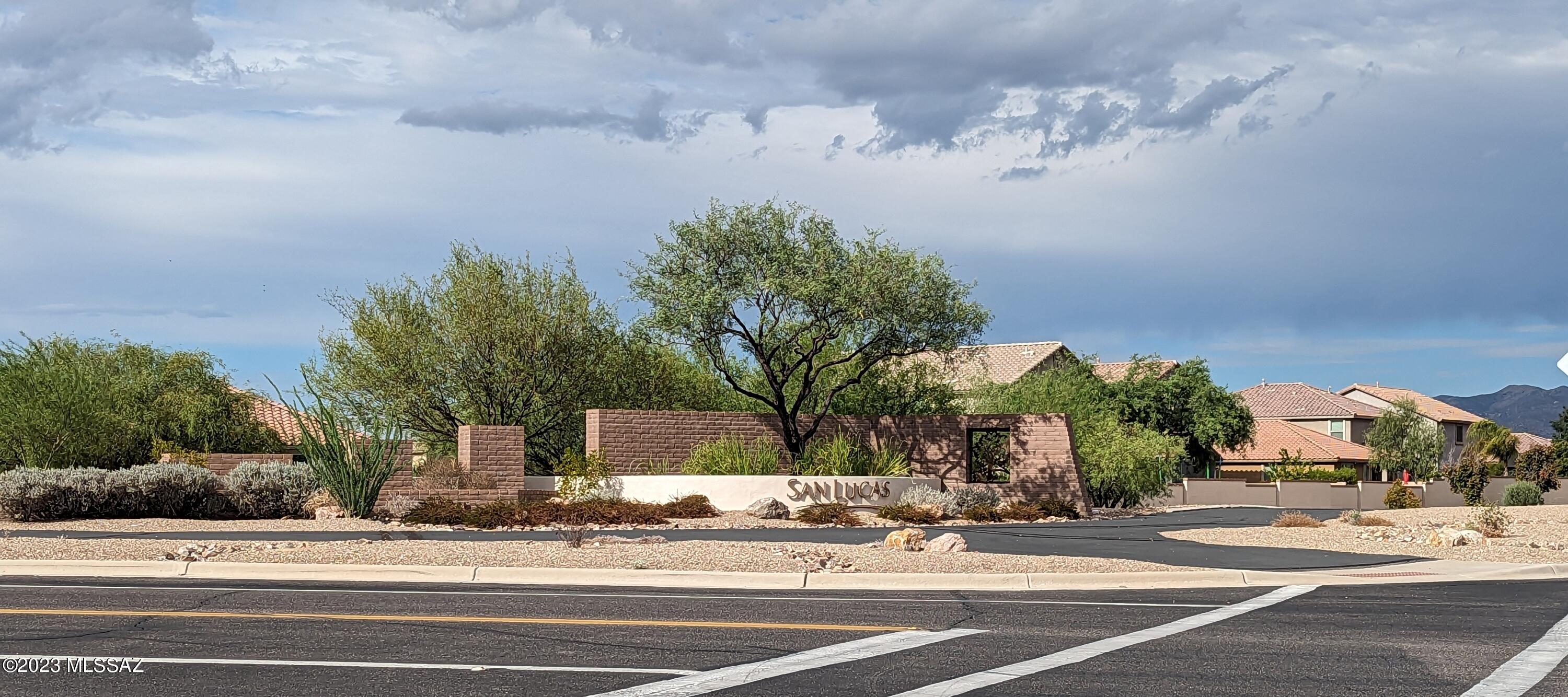 11662 W Stone Hearth Street