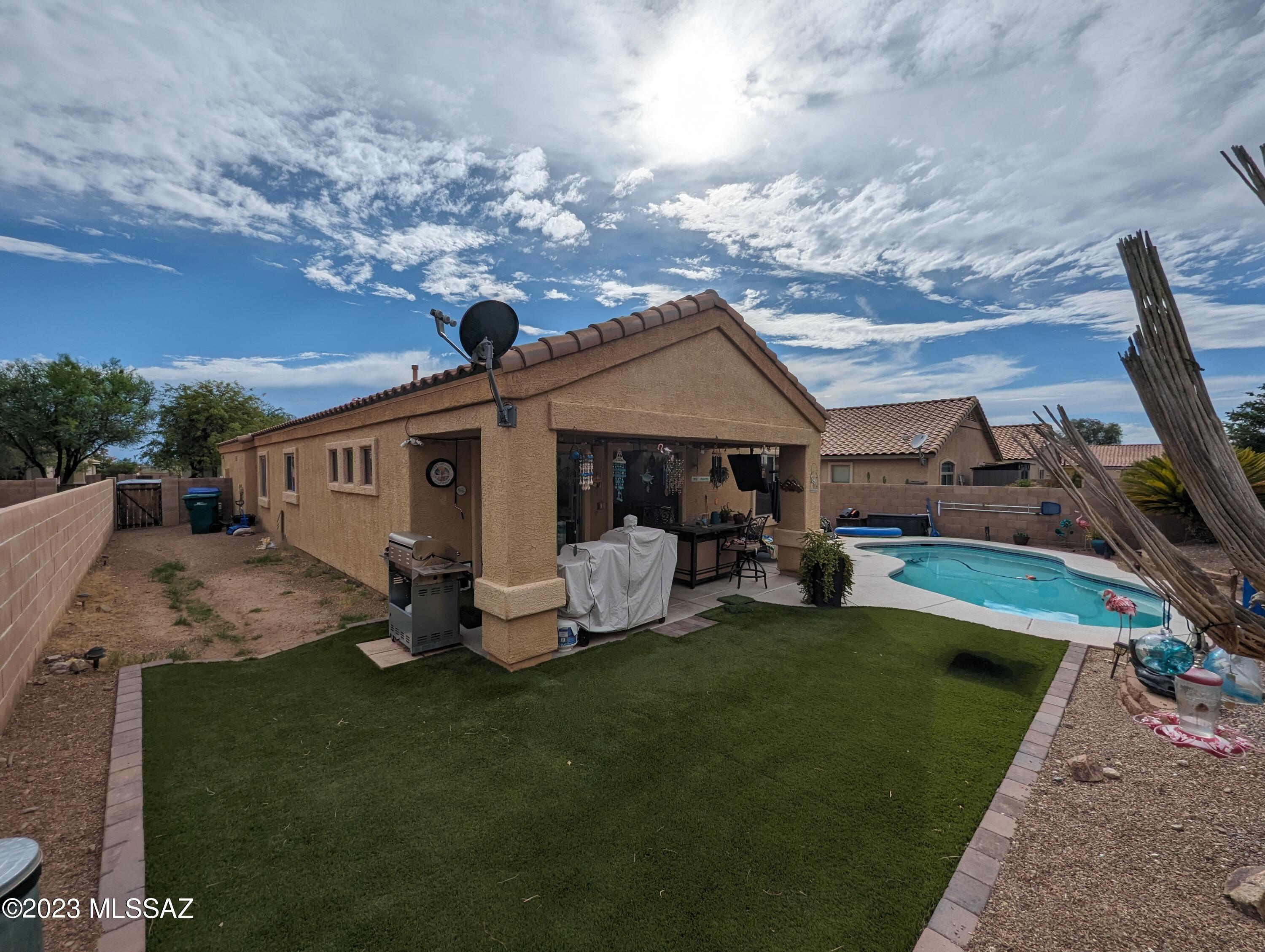 11662 W Stone Hearth Street