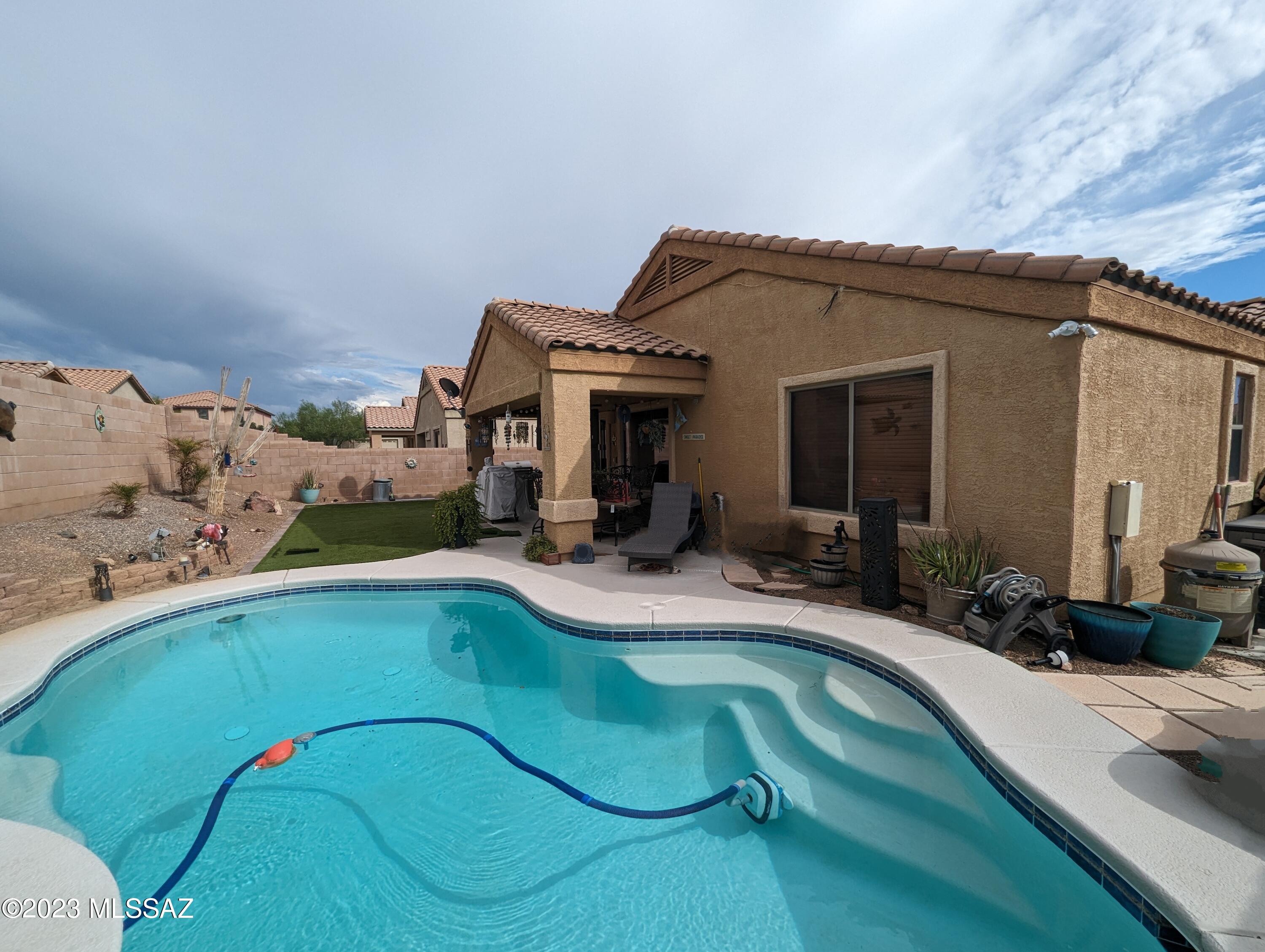 11662 W Stone Hearth Street