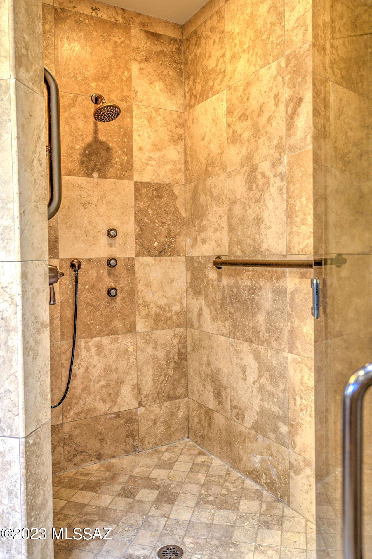 1636 E Buck Hollow Court