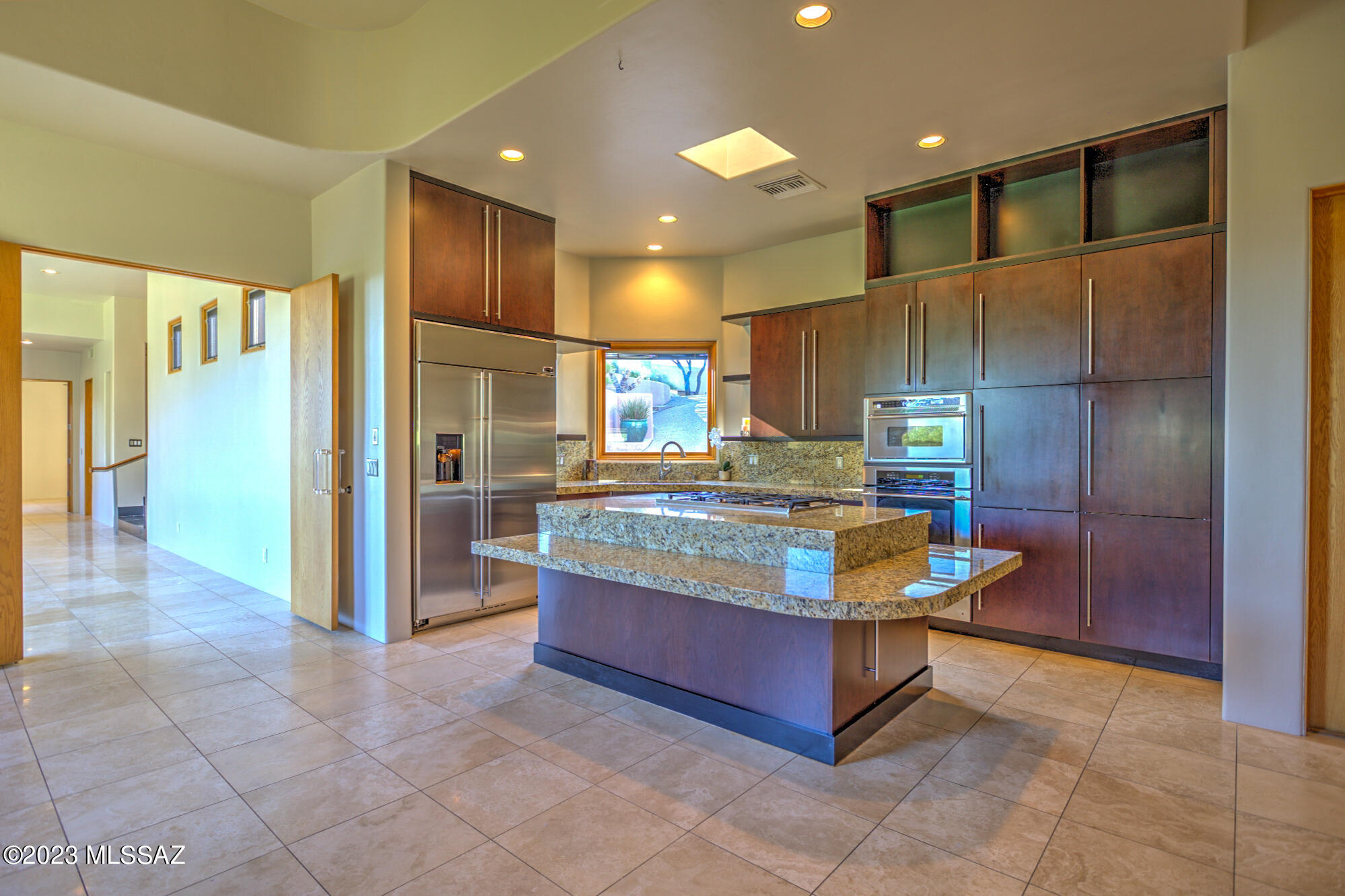 1636 E Buck Hollow Court