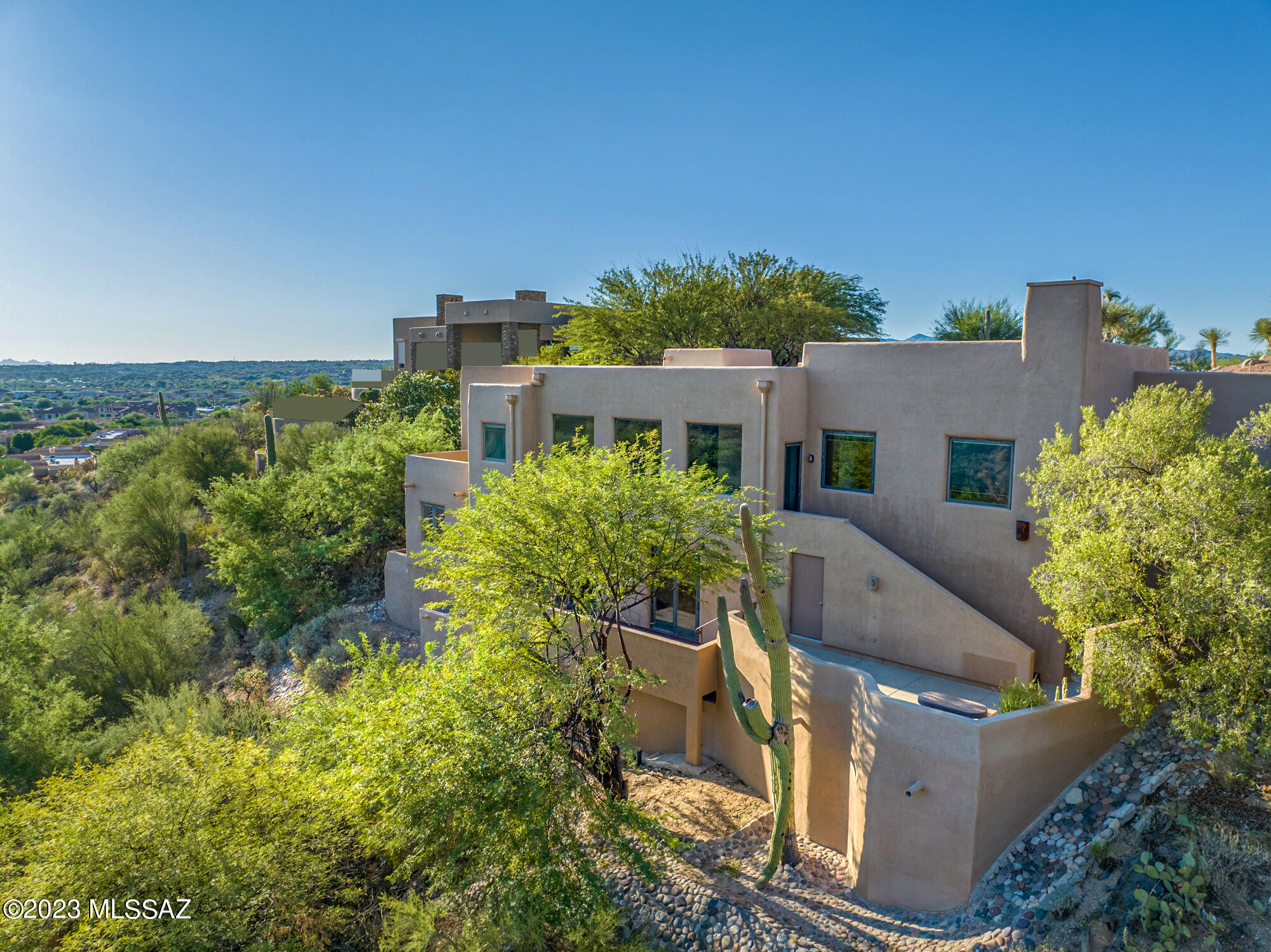 1636 E Buck Hollow Court