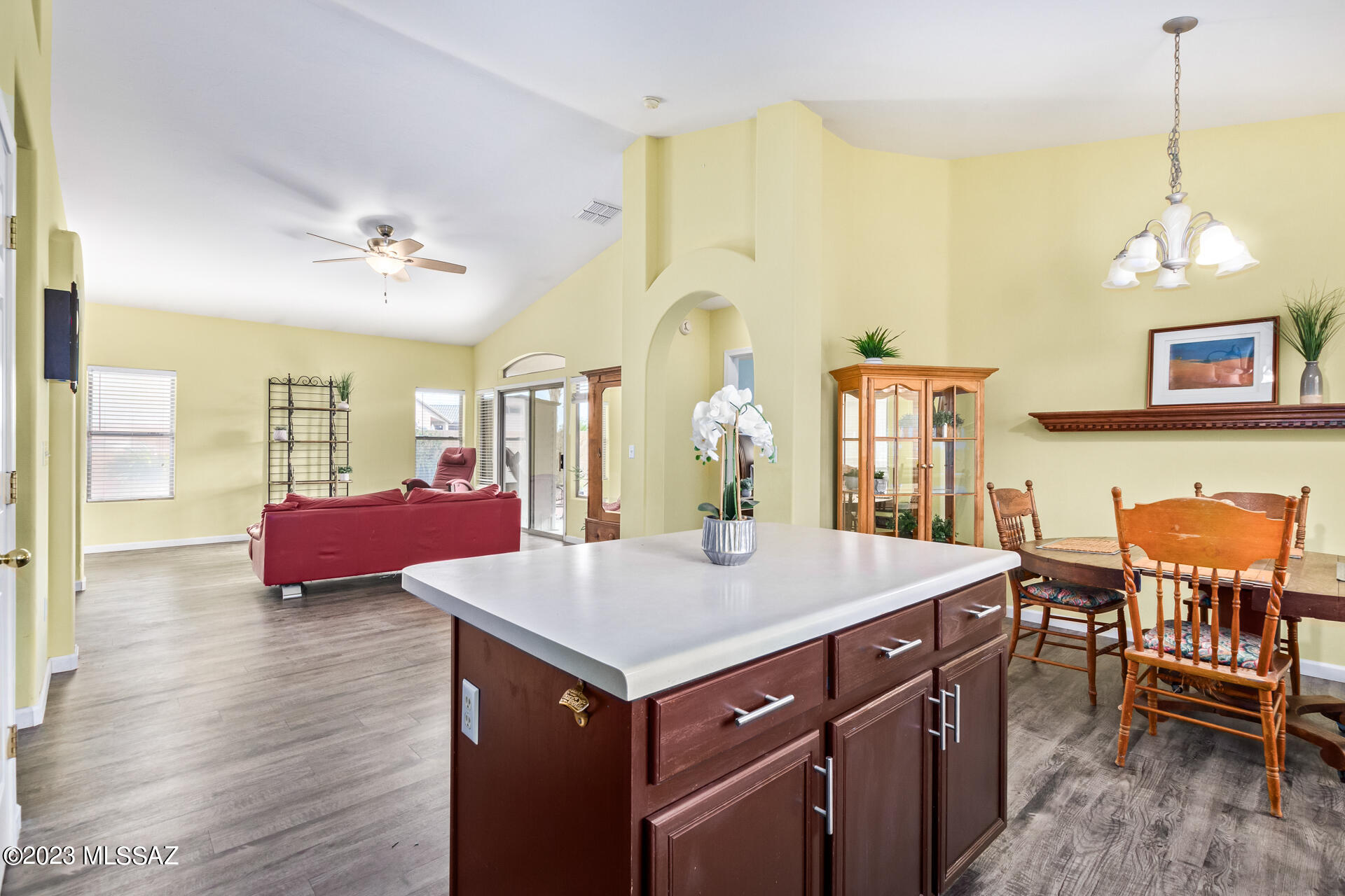 5681 W Cactus Garden Drive