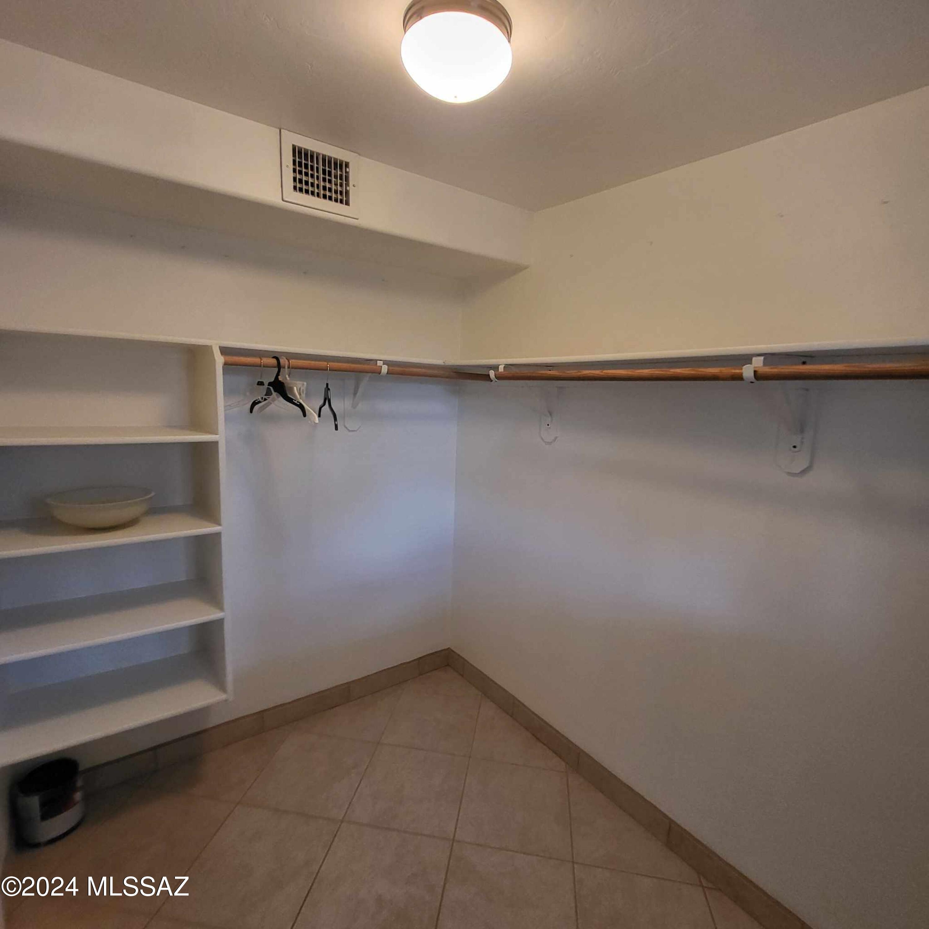 4544 E Lester Street