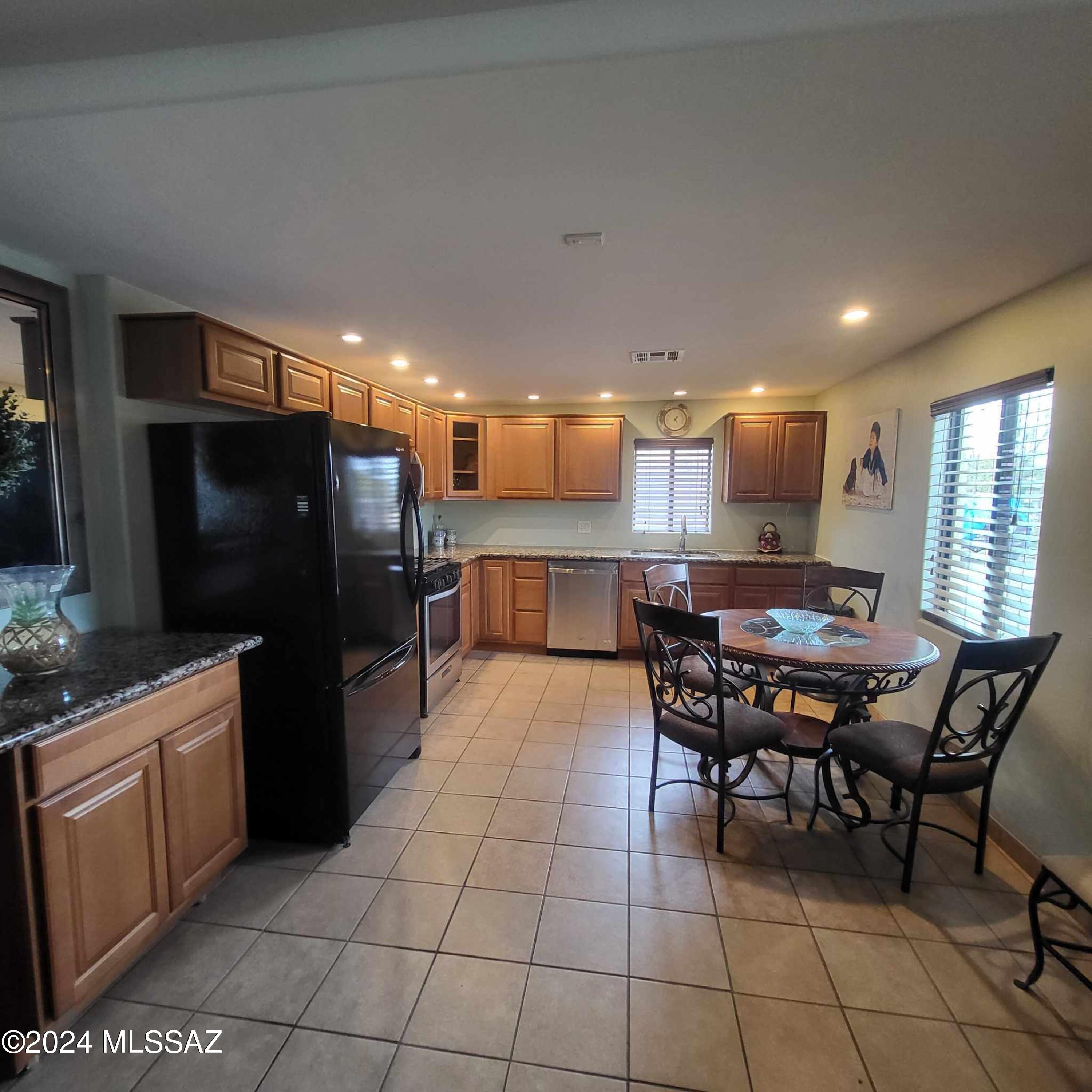 4544 E Lester Street