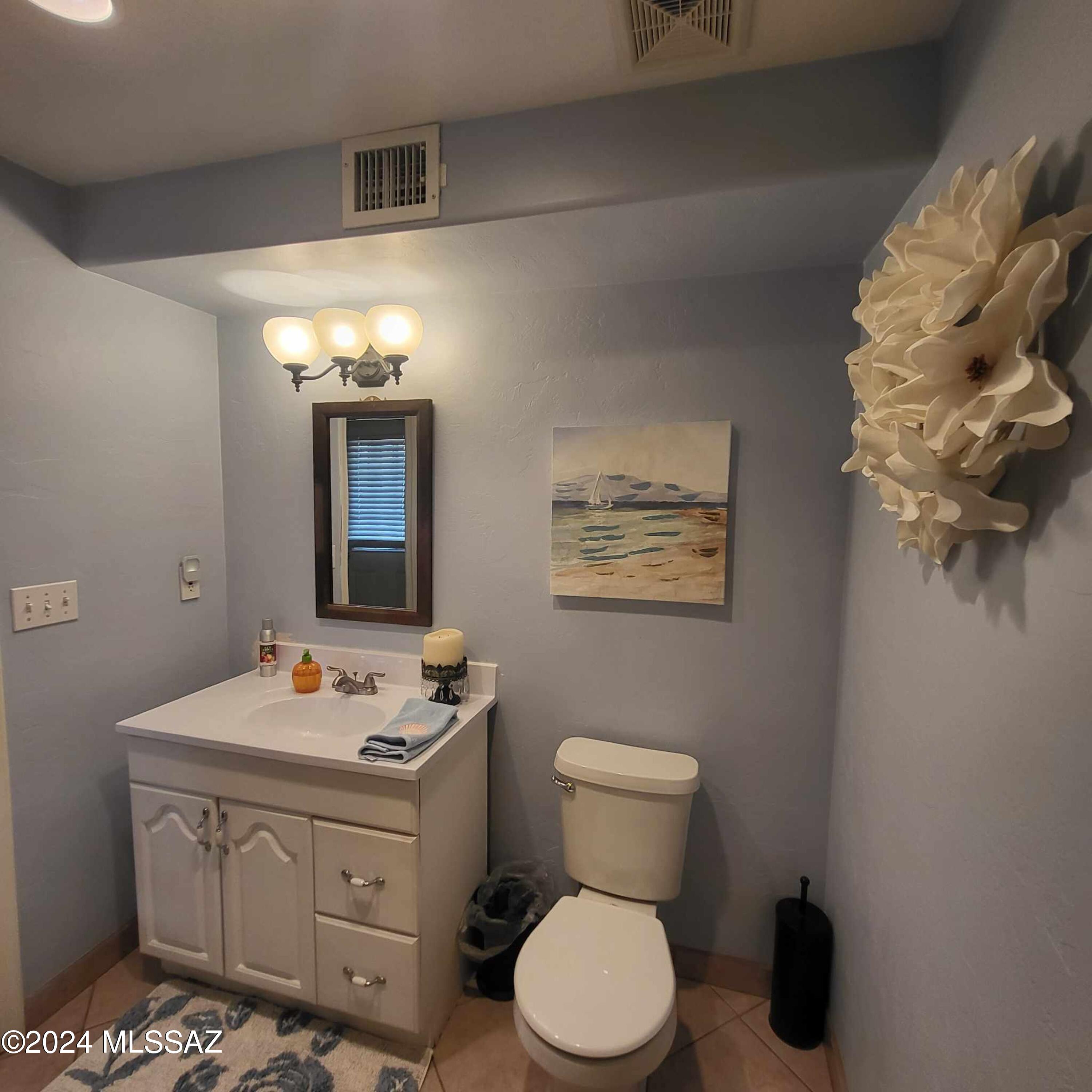 4544 E Lester Street