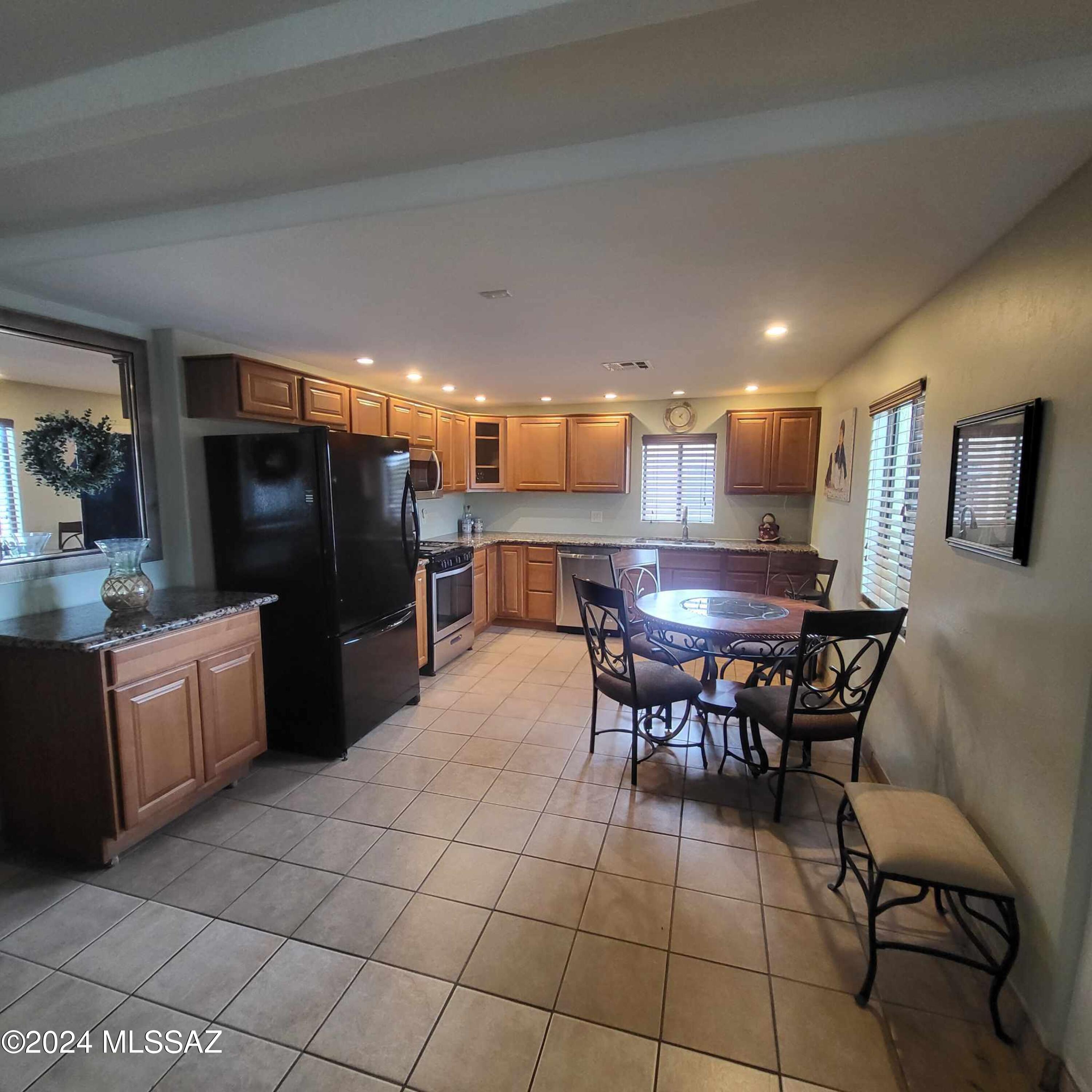 4544 E Lester Street