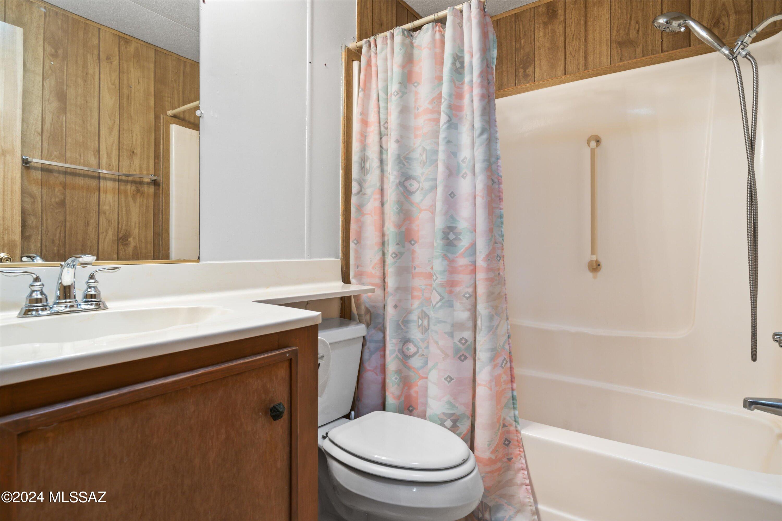 111 W Vesuvius Street