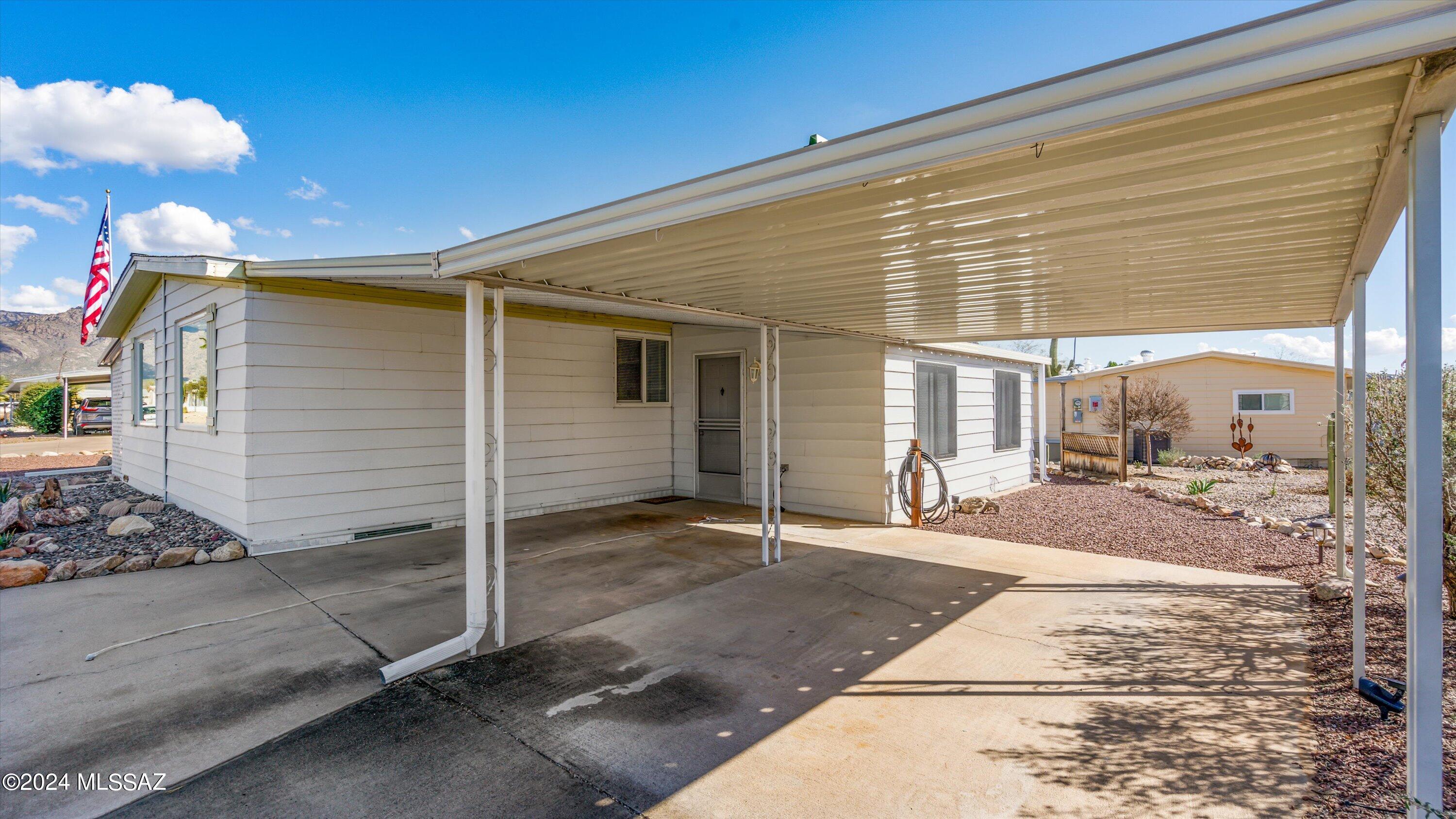 111 W Vesuvius Street