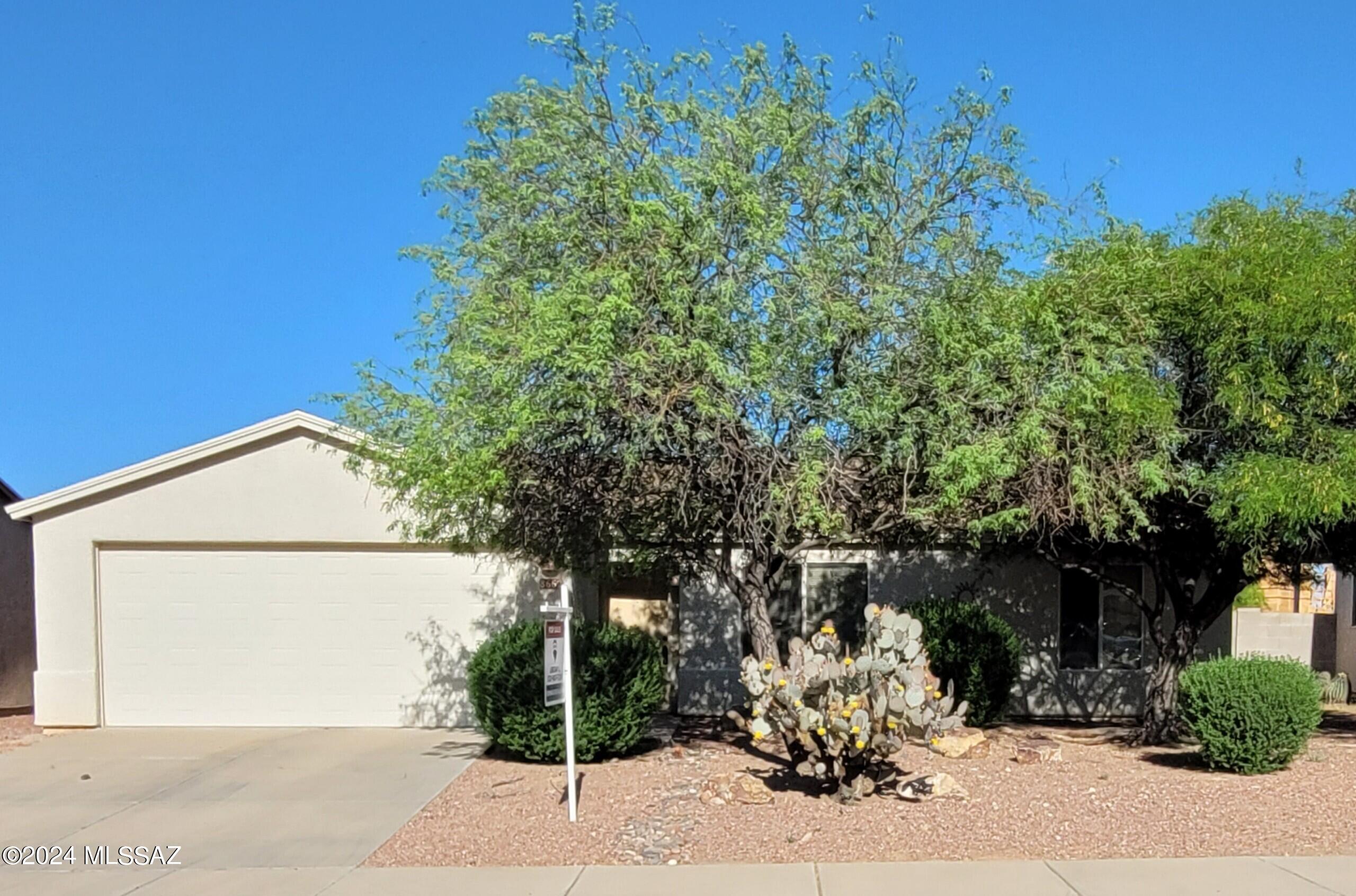 8662 N Silver Moon Way