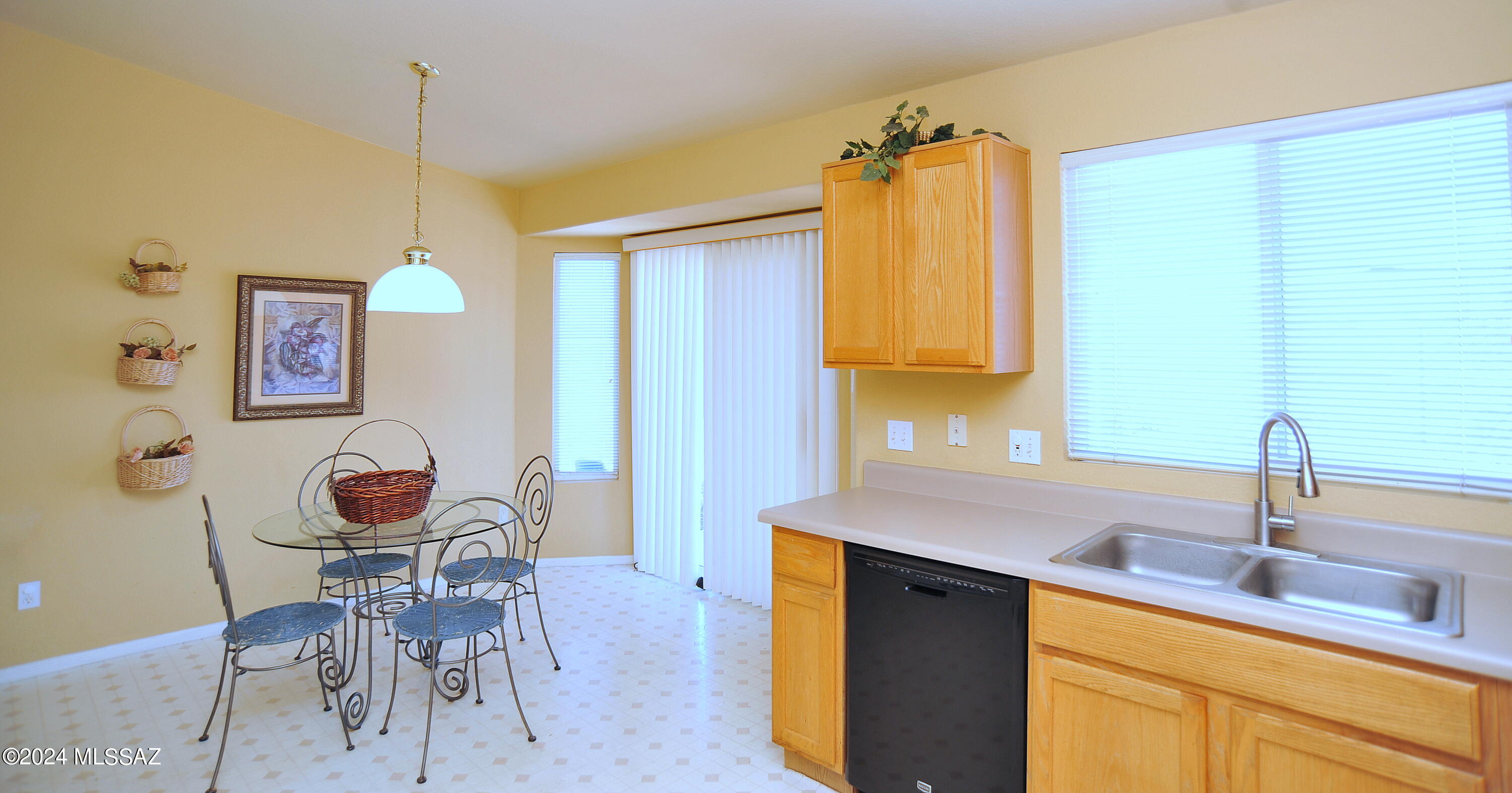 8662 N Silver Moon Way