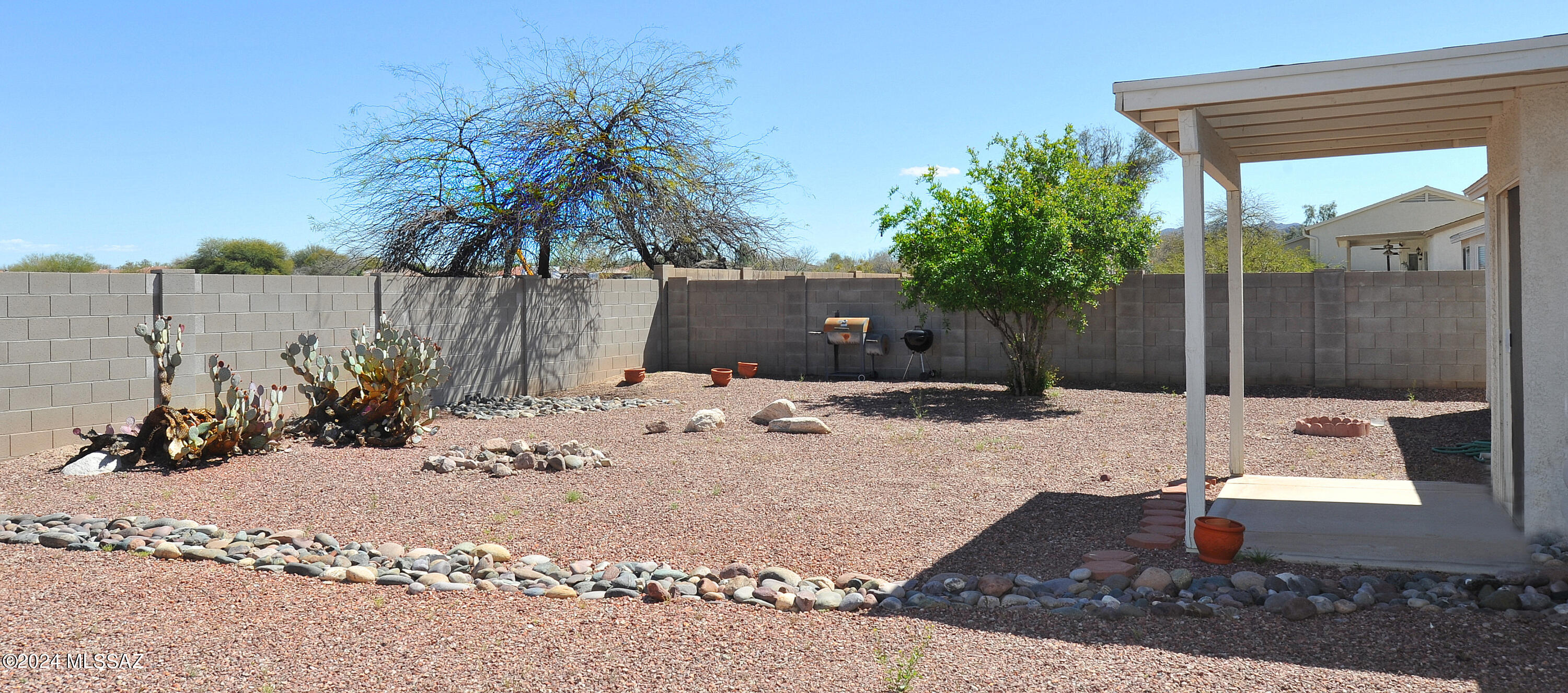 8662 N Silver Moon Way