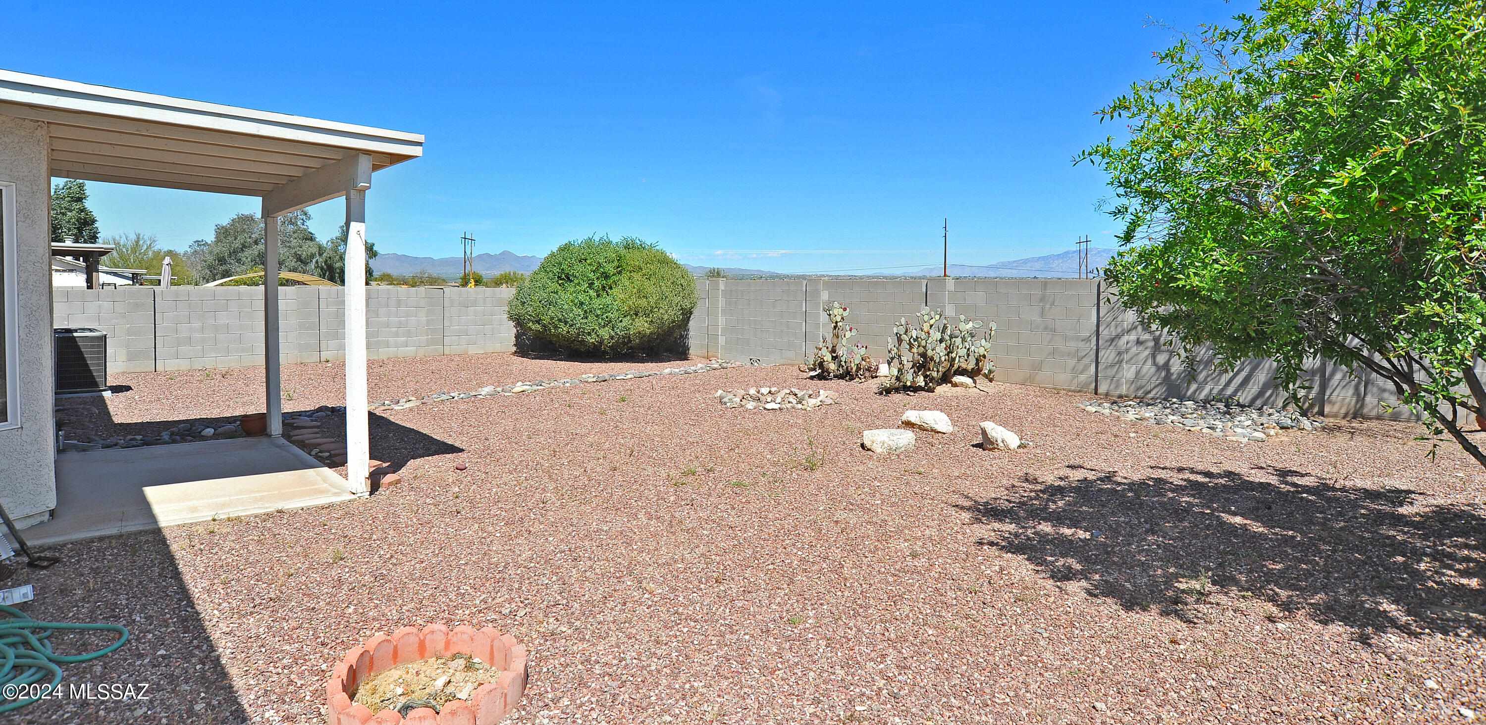 8662 N Silver Moon Way