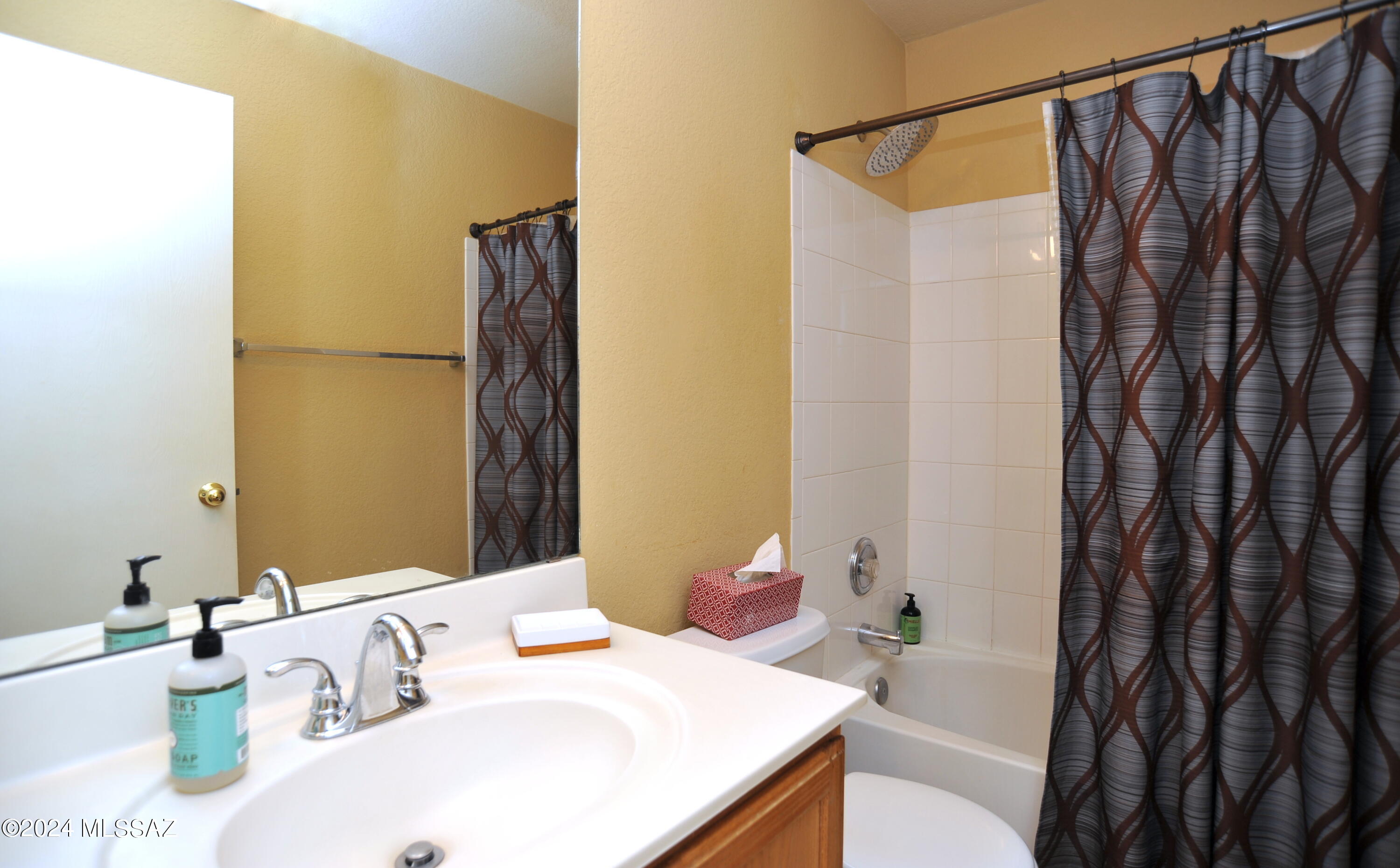 8662 N Silver Moon Way