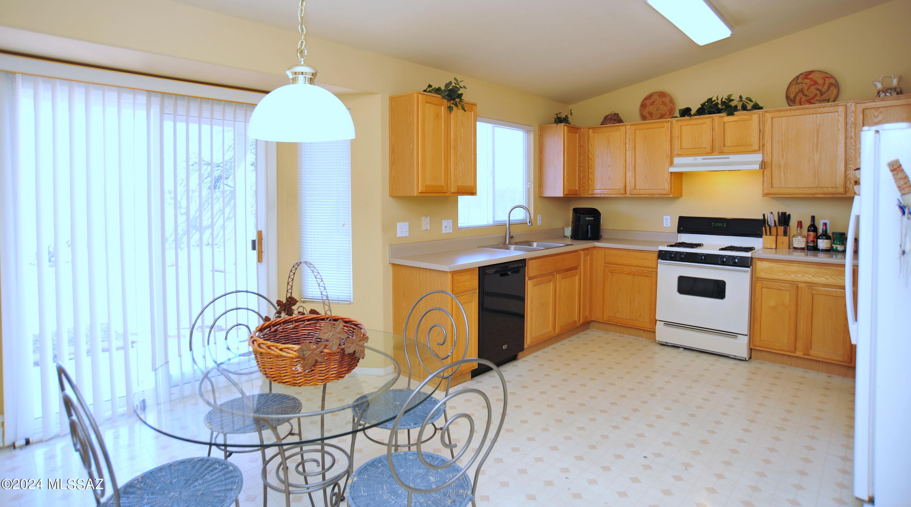 8662 N Silver Moon Way