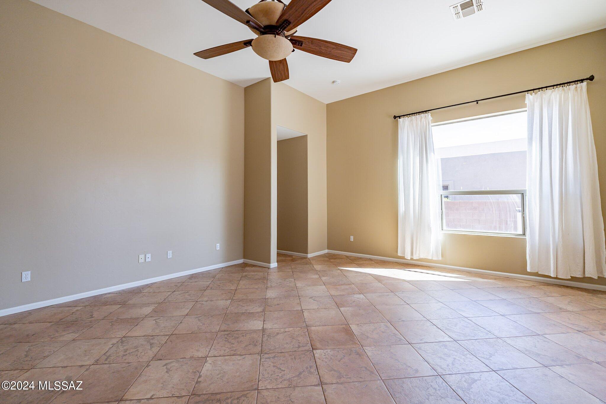 721 W Regulation Place