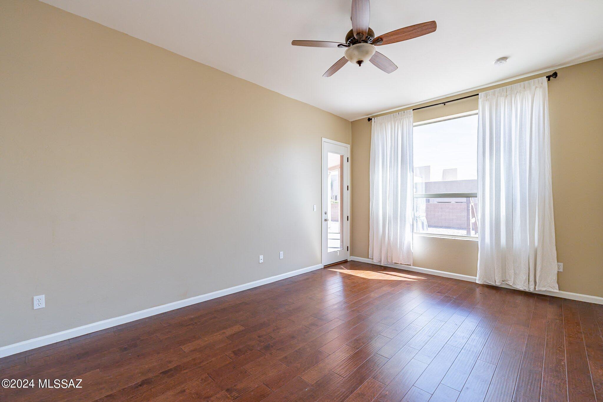 721 W Regulation Place