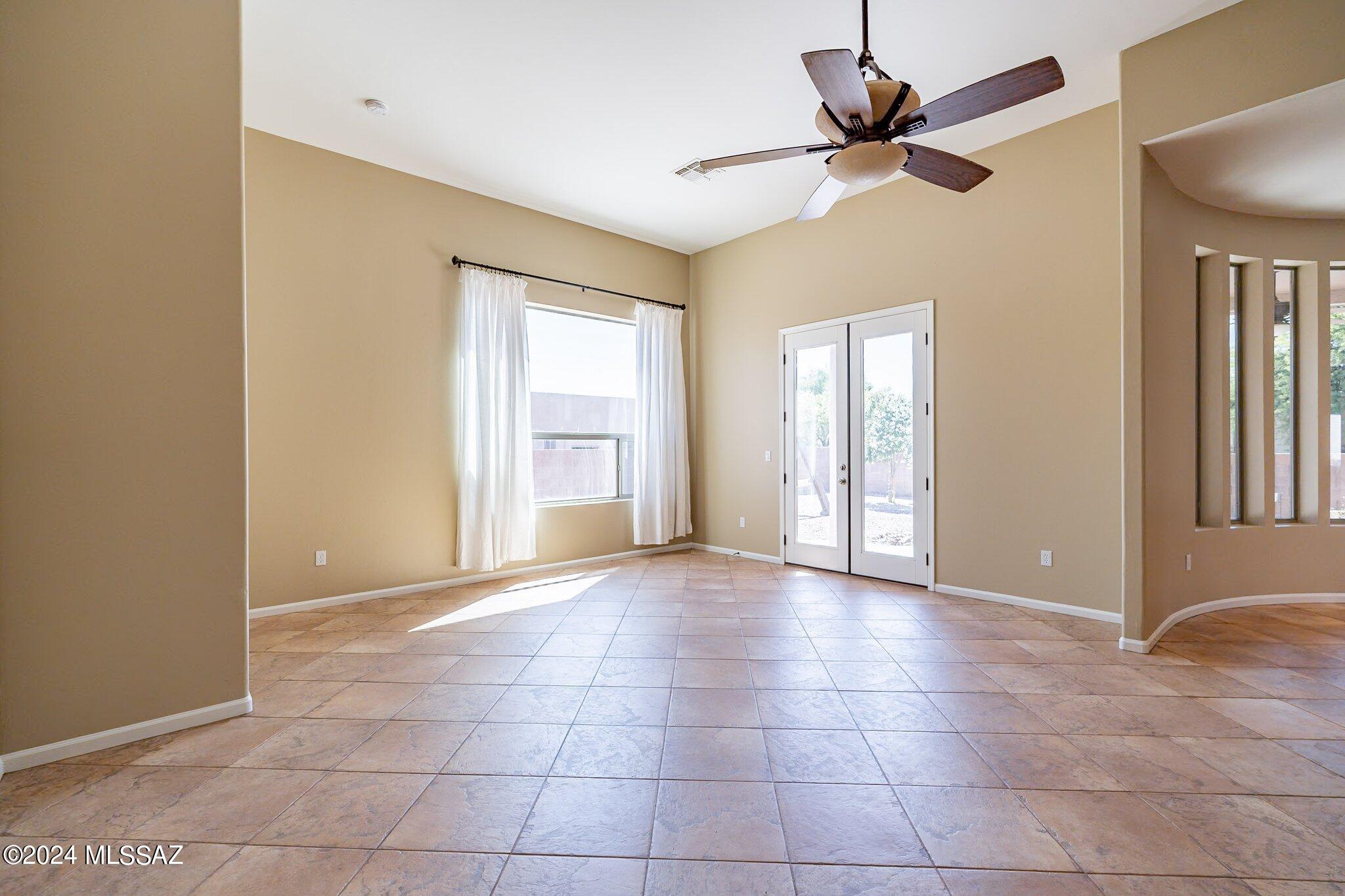 721 W Regulation Place