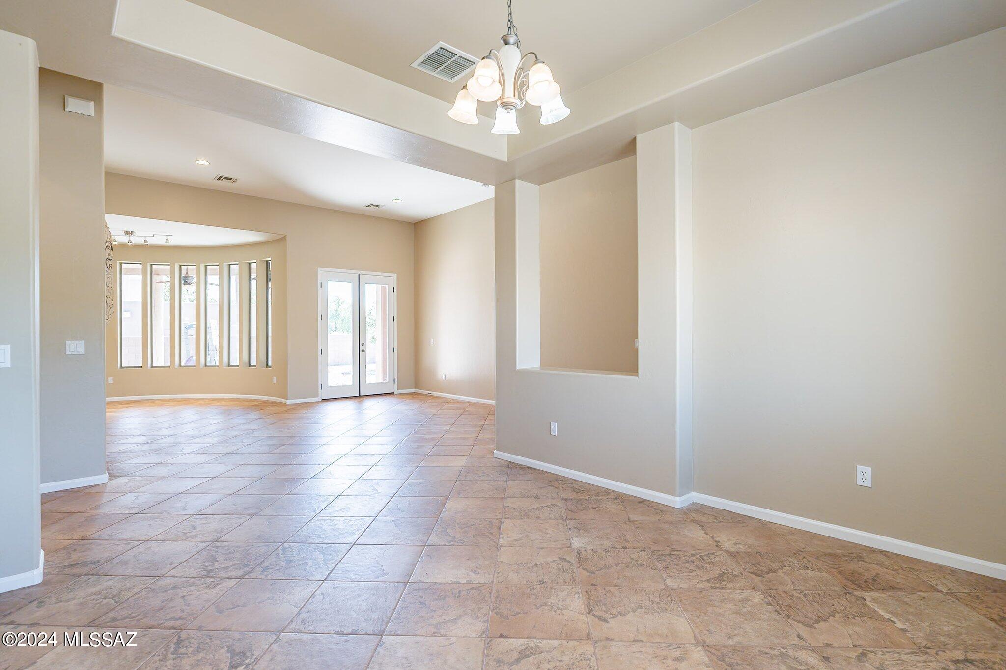 721 W Regulation Place