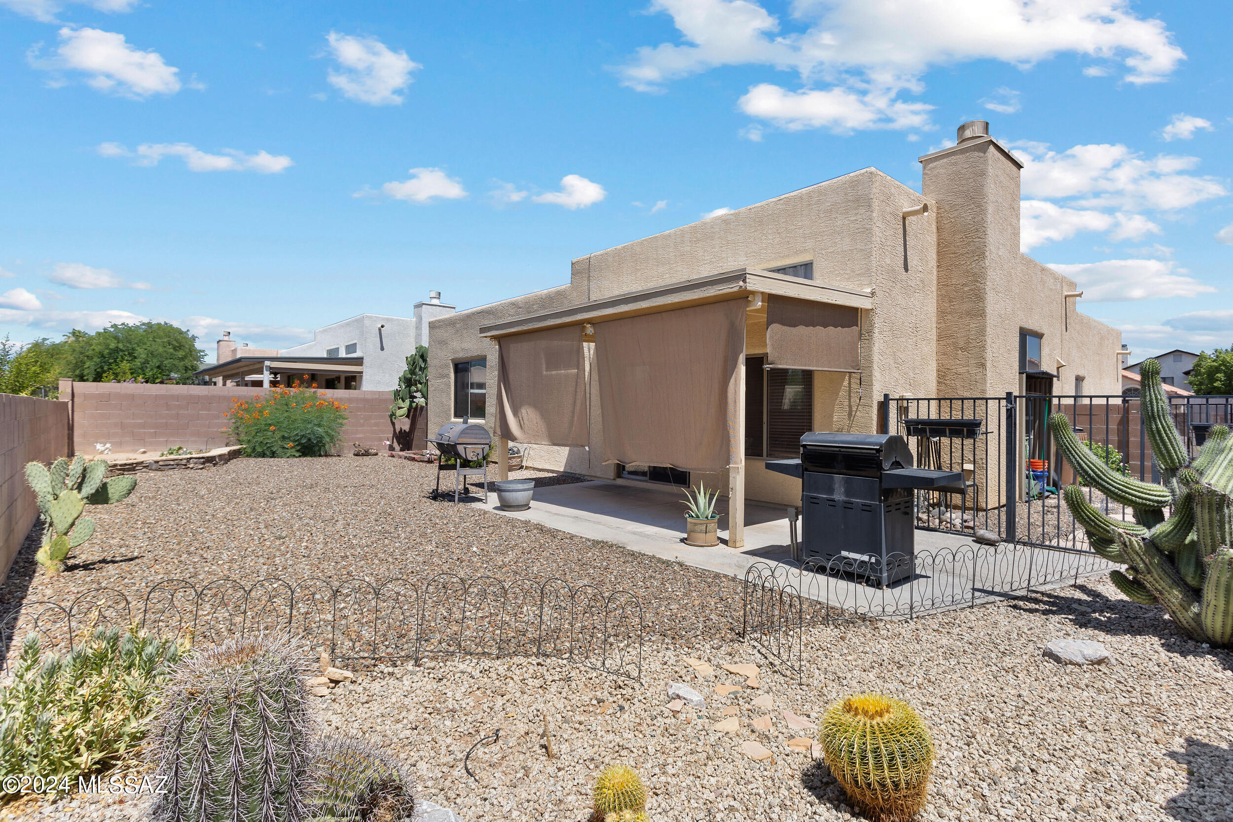 2631 W Camino De La Caterva