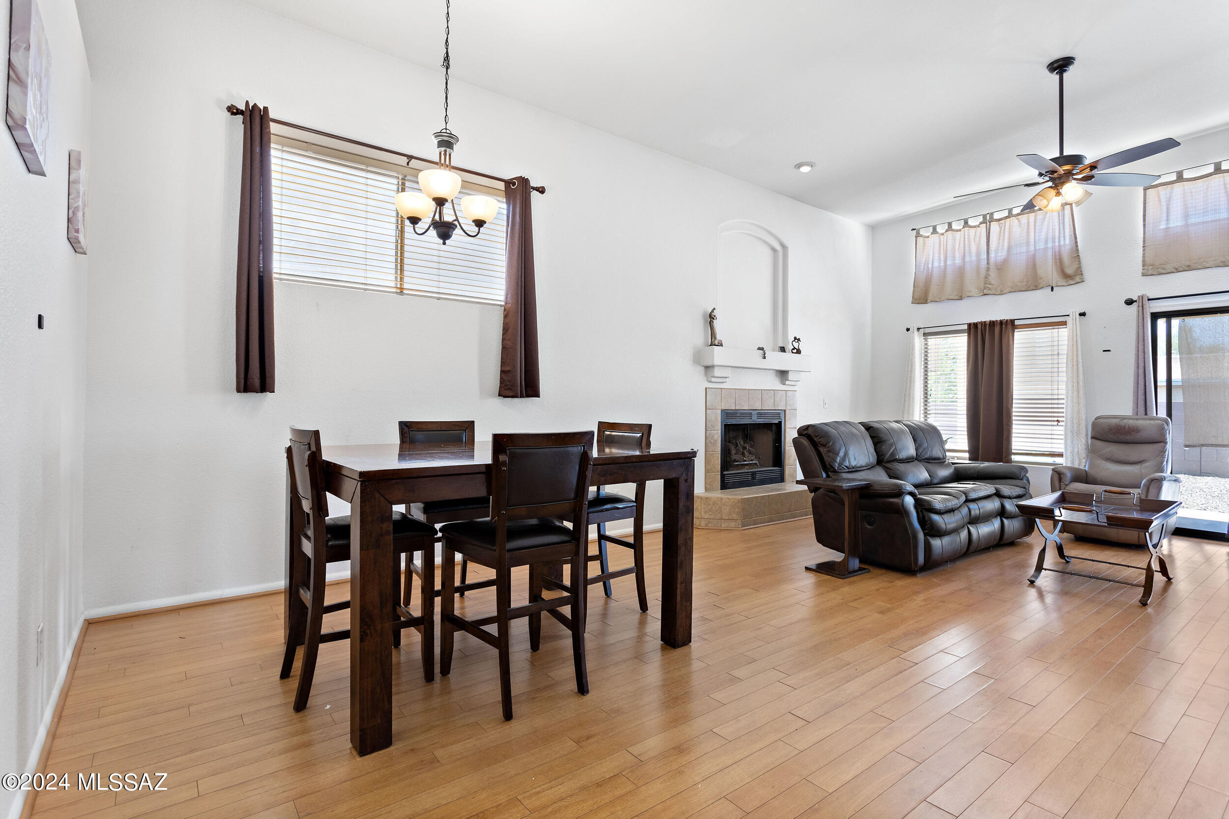 2631 W Camino De La Caterva