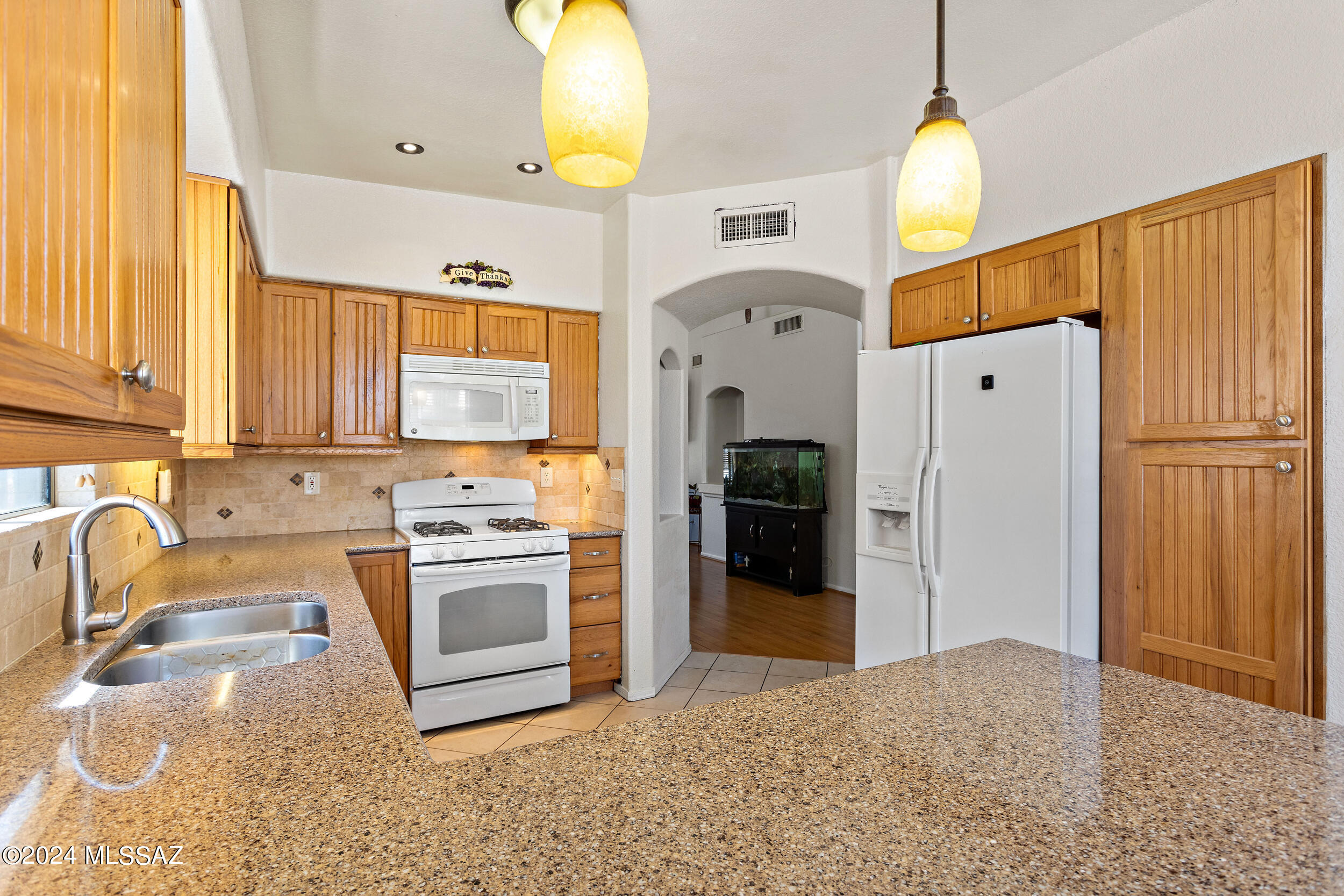 2631 W Camino De La Caterva