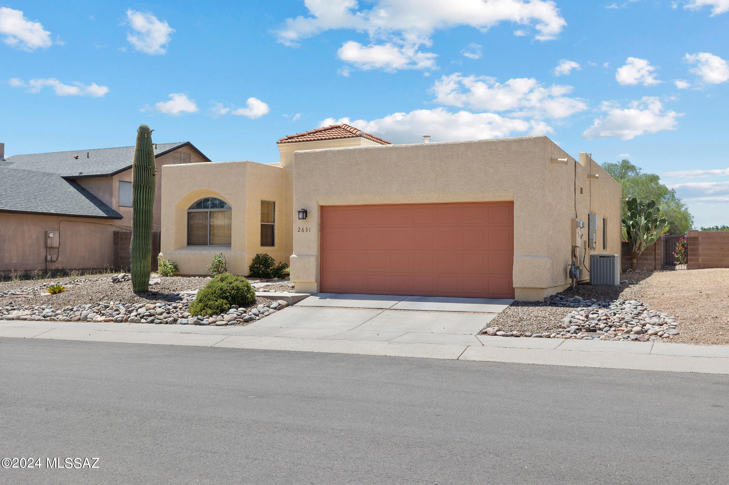 2631 W Camino De La Caterva