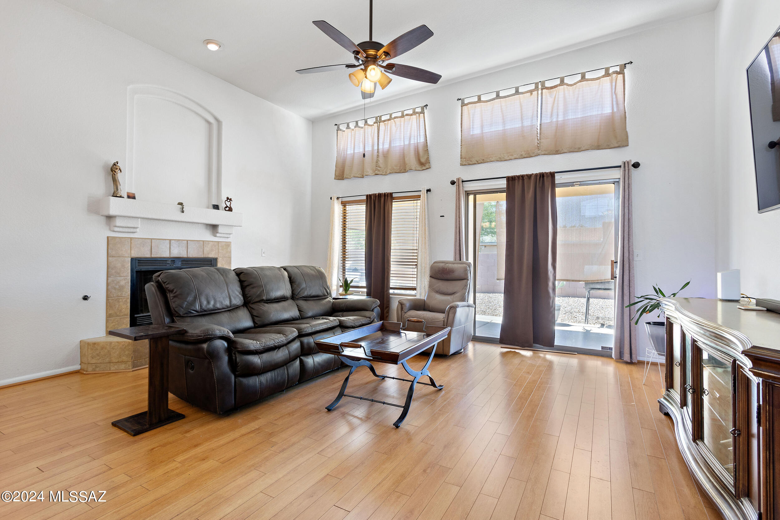 2631 W Camino De La Caterva