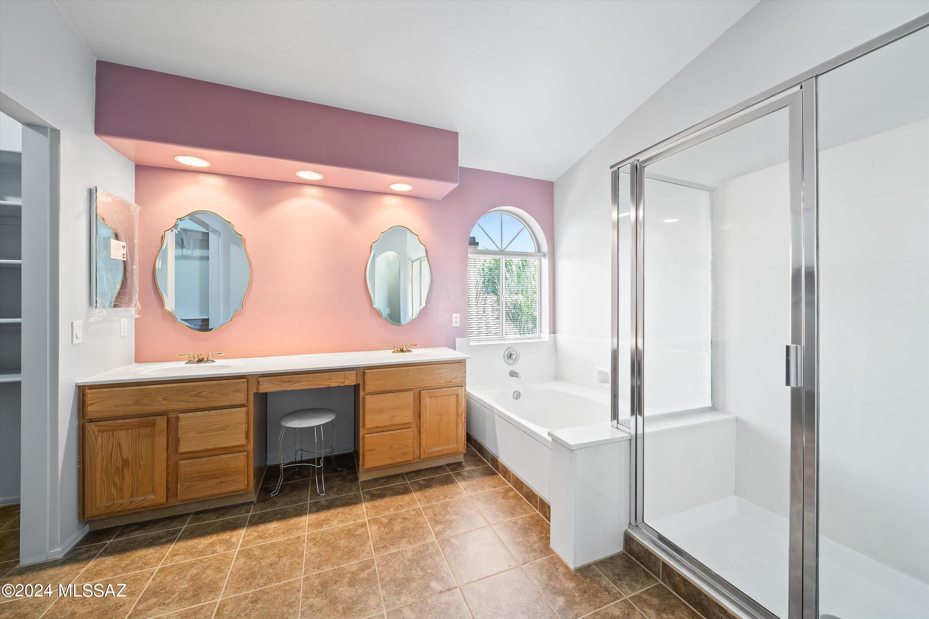 1248 W Weeping Wash Way