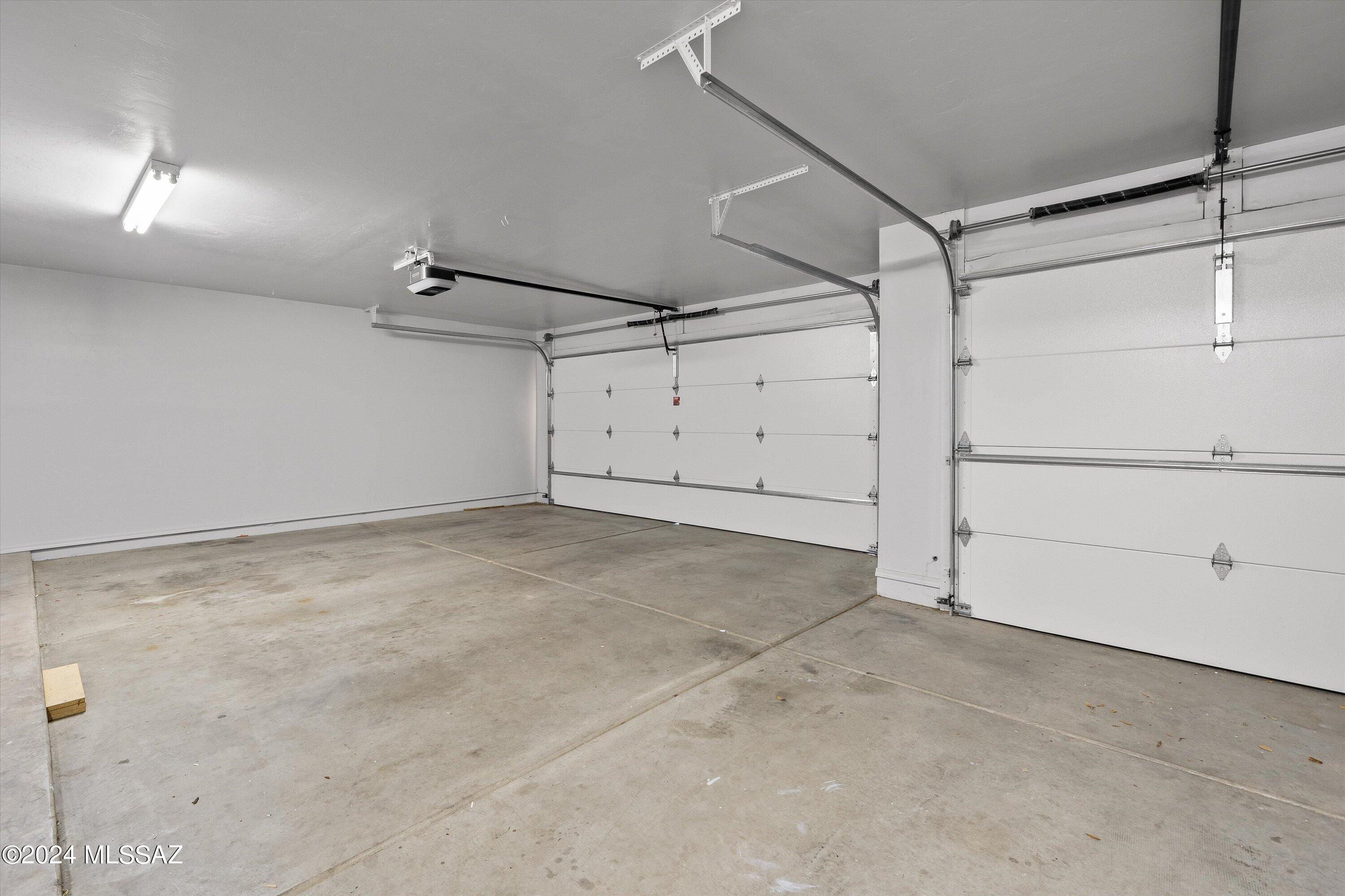 1248 W Weeping Wash Way