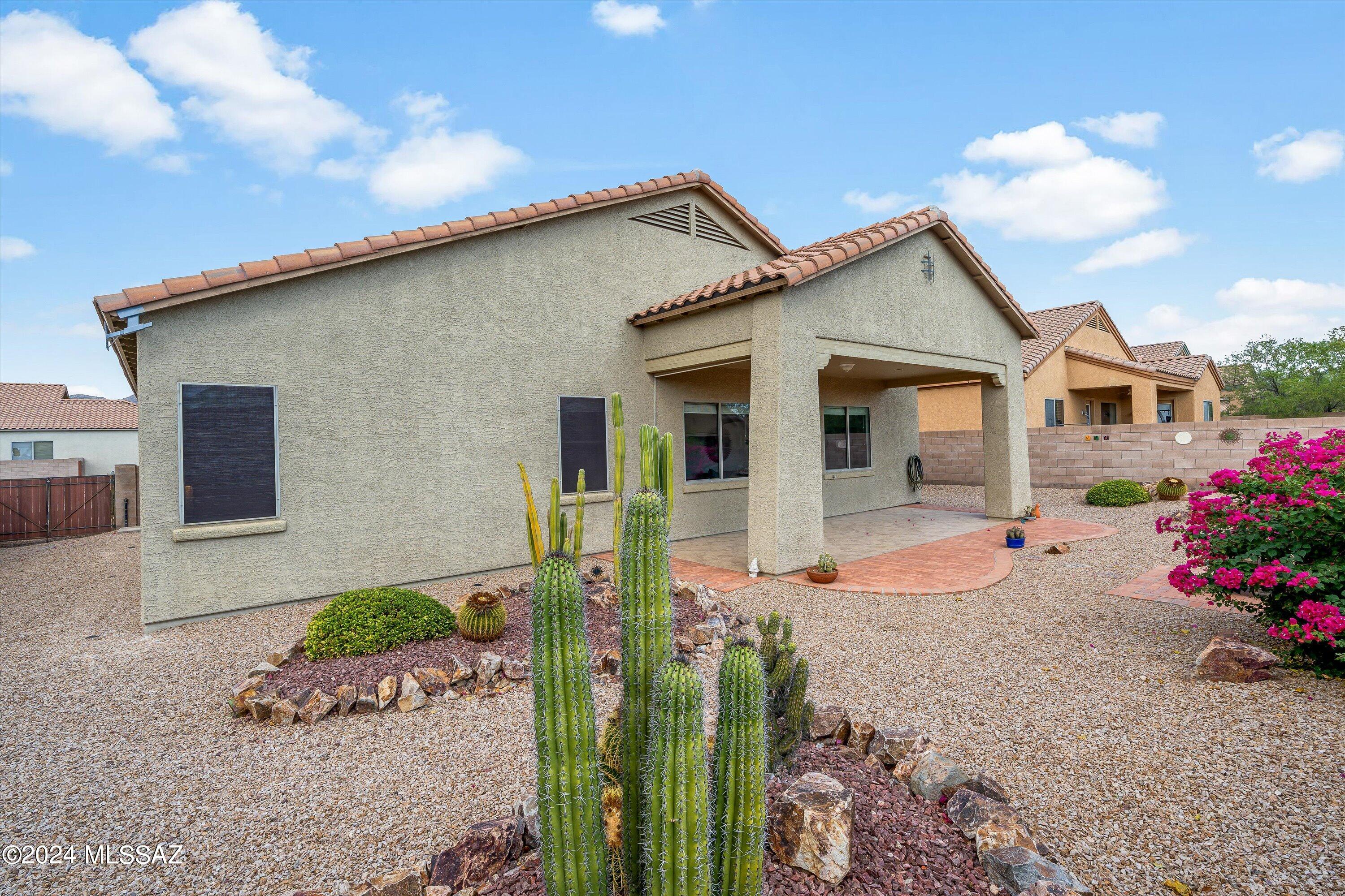 5017 W Bass Butte Lane