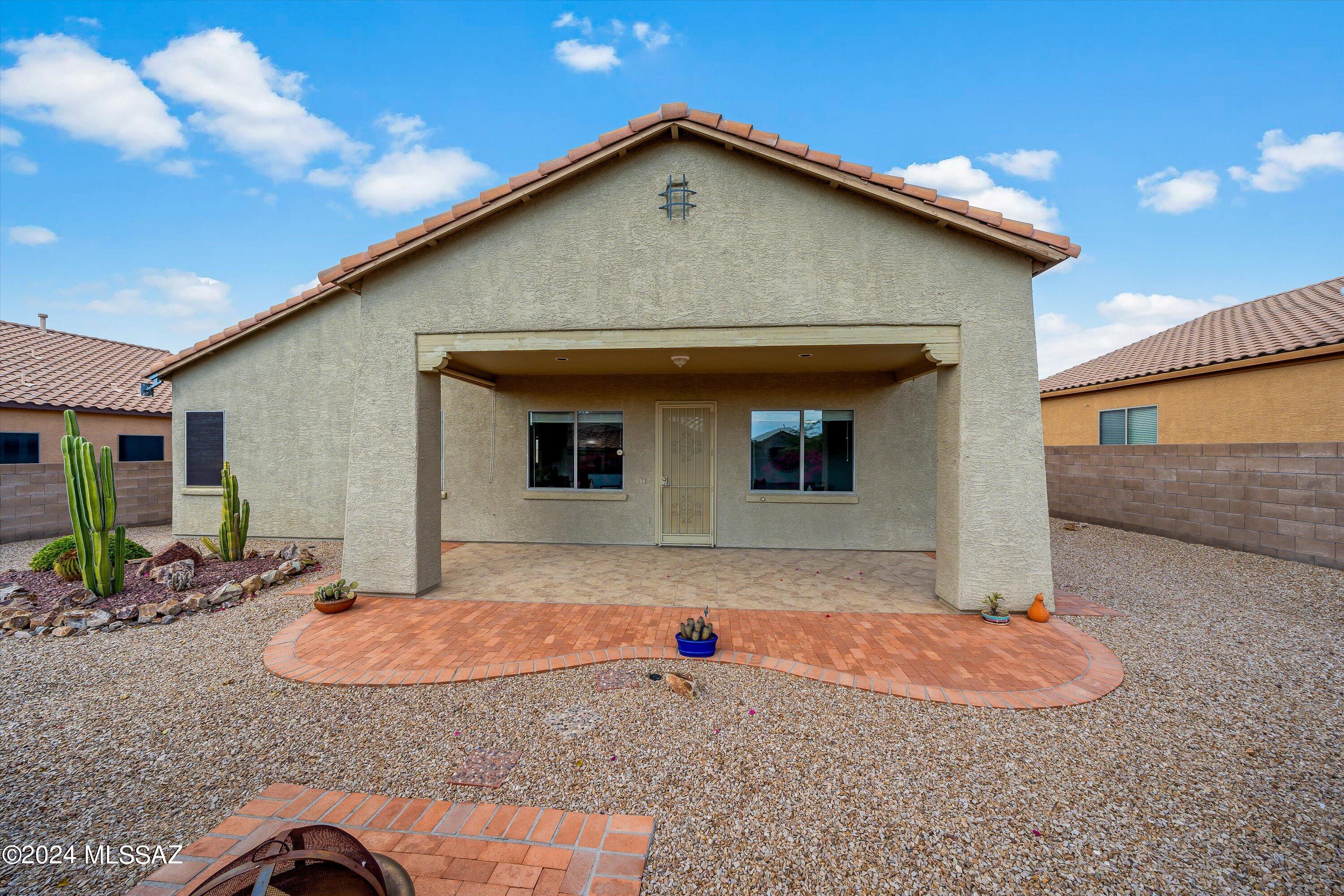 5017 W Bass Butte Lane