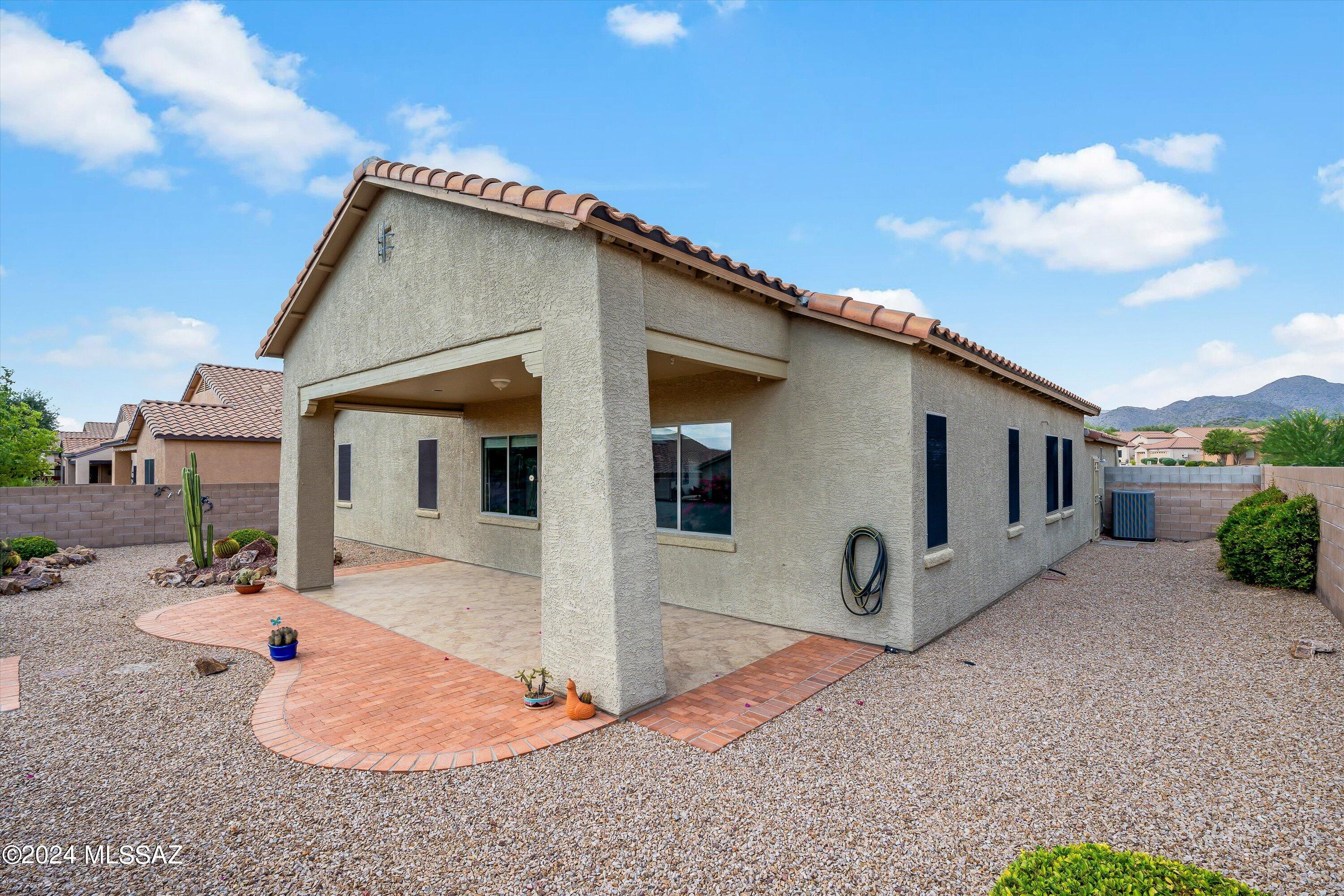 5017 W Bass Butte Lane