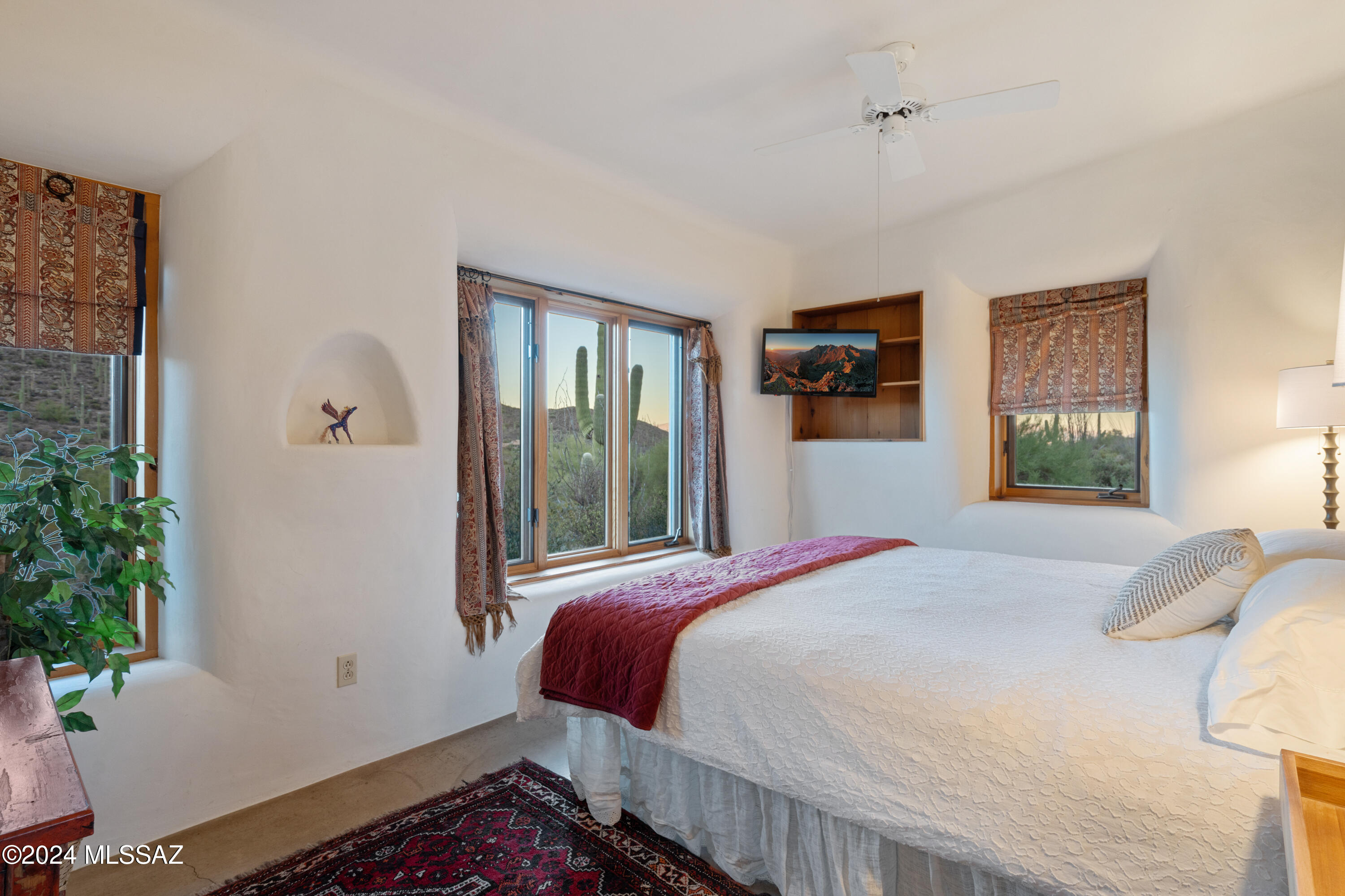 6510 W Banded Gecko Way