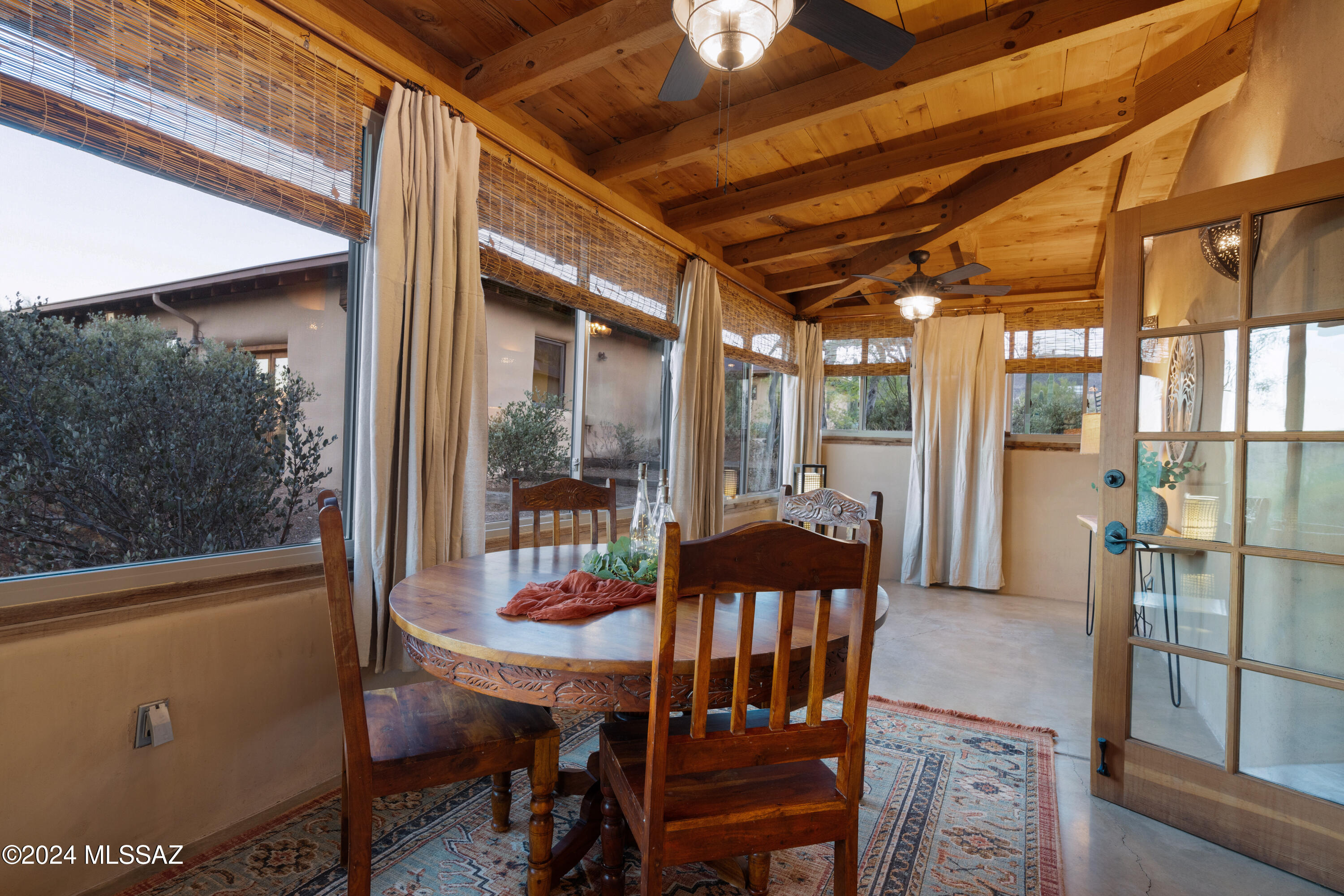 6510 W Banded Gecko Way