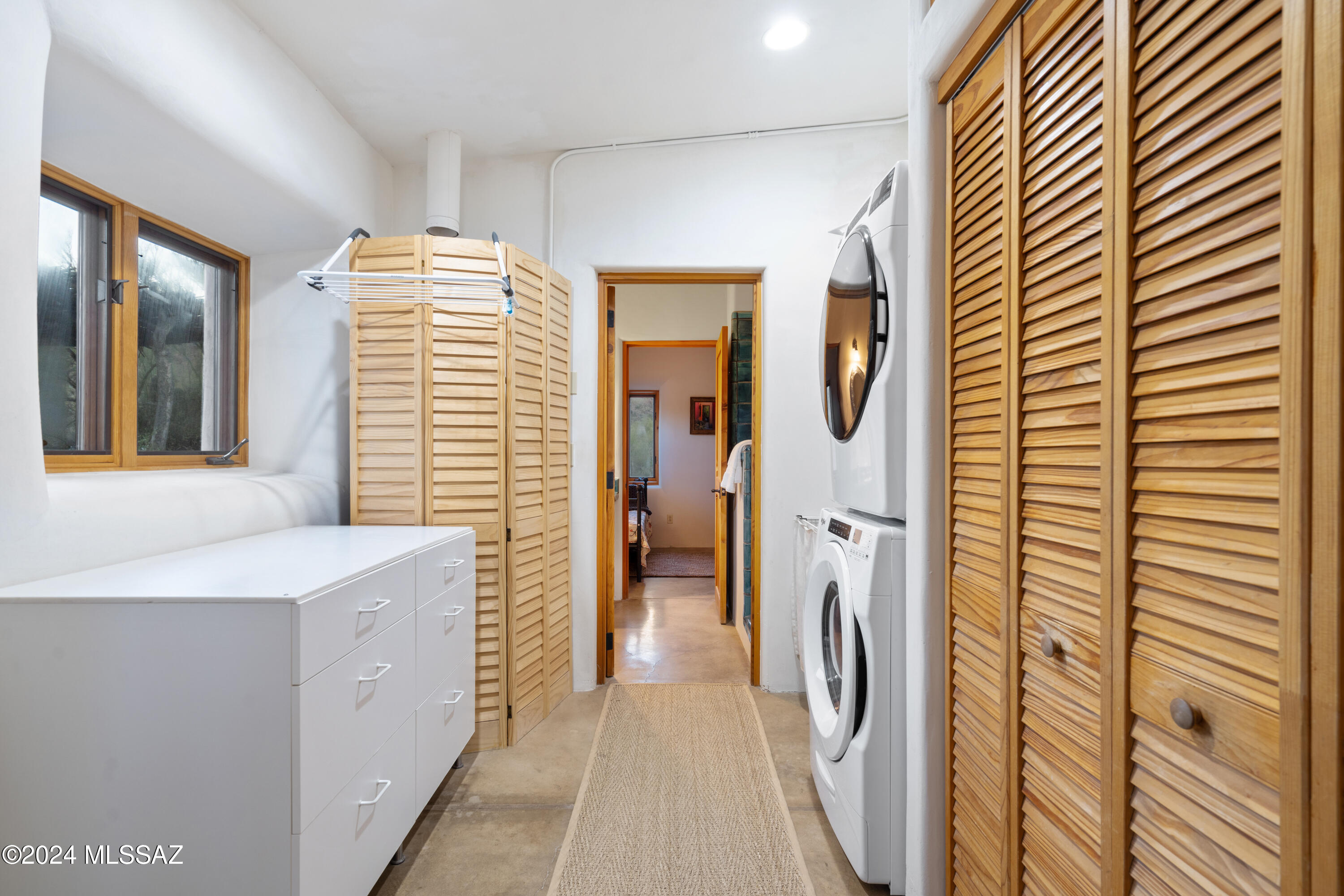 6510 W Banded Gecko Way