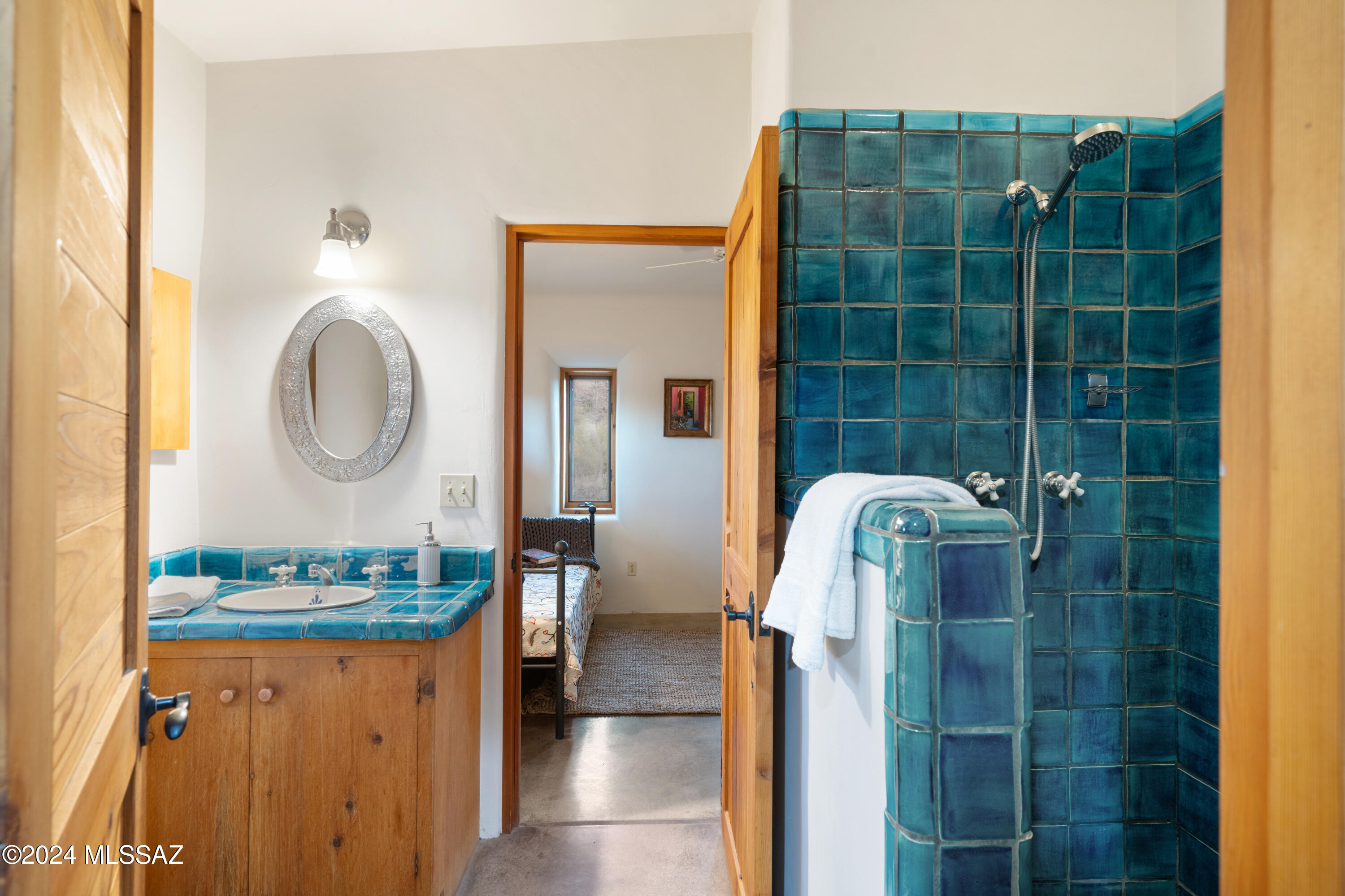 6510 W Banded Gecko Way