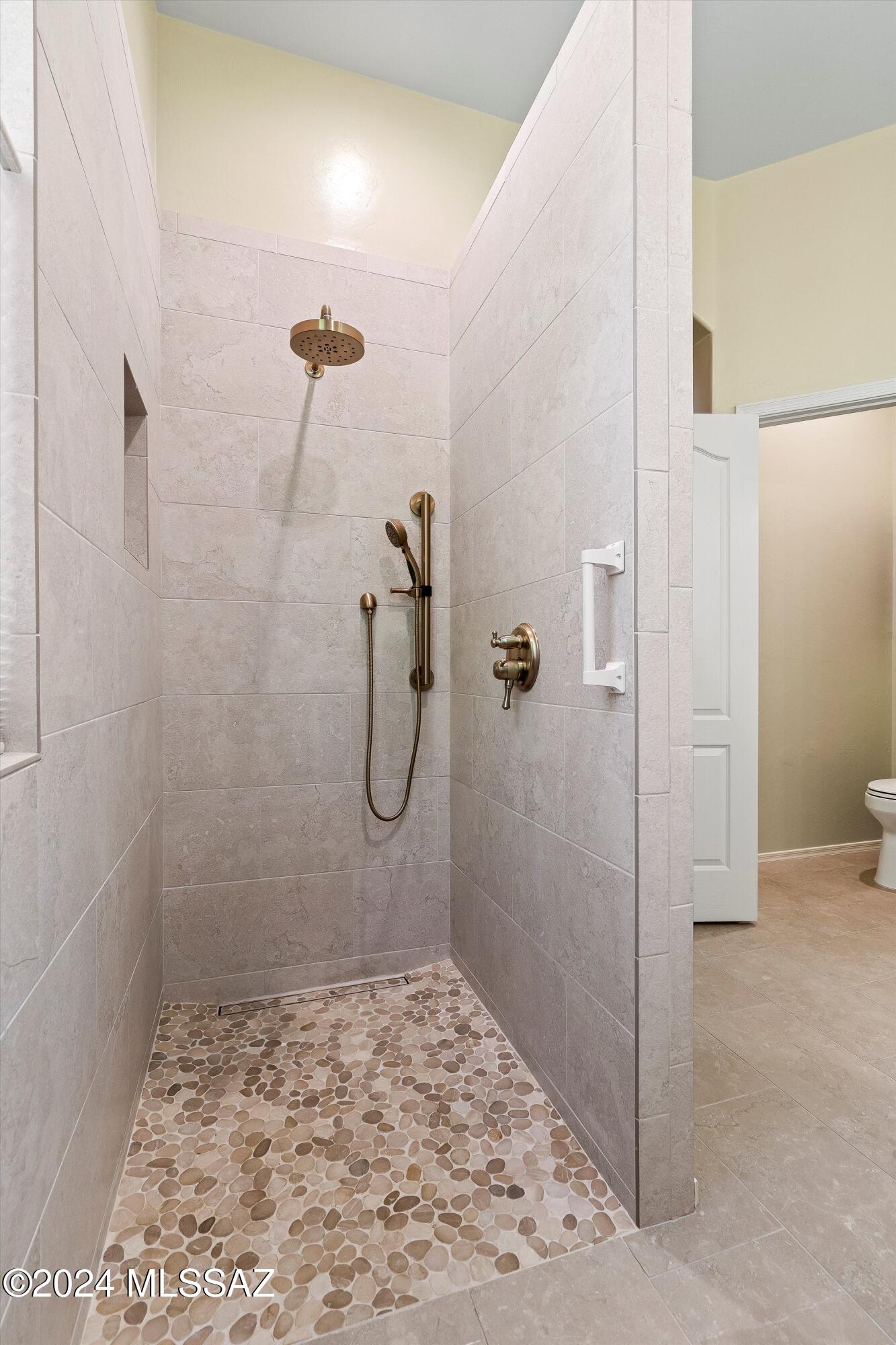 13084 N Toucan Drive