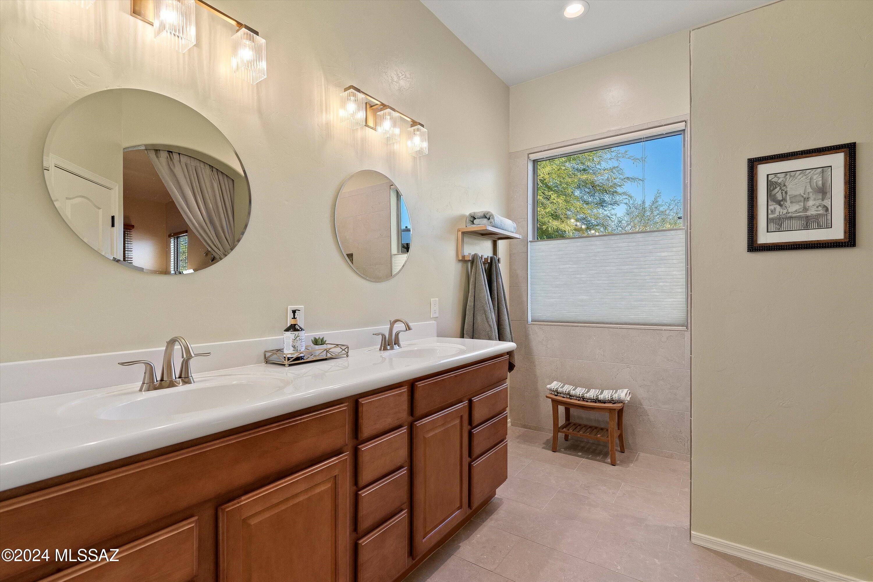 13084 N Toucan Drive