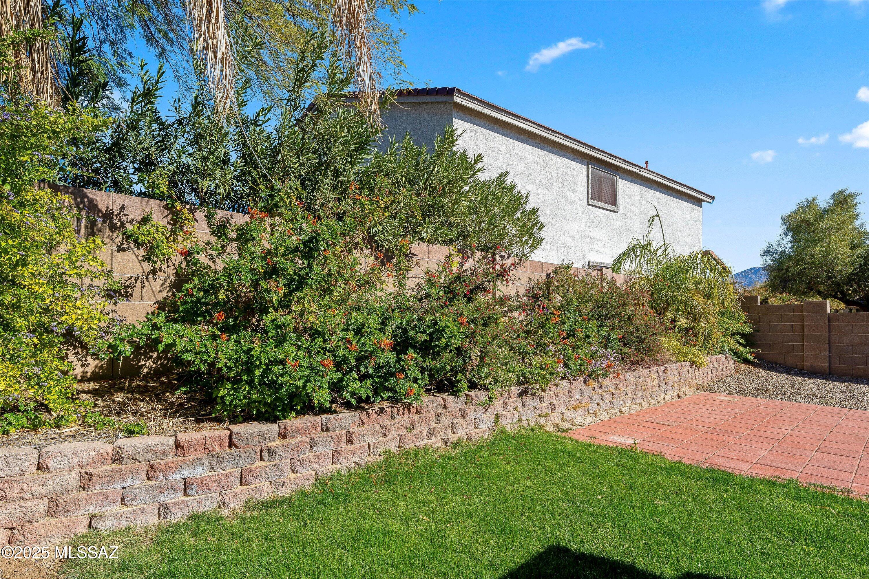 13146 N Tanner Robert Drive